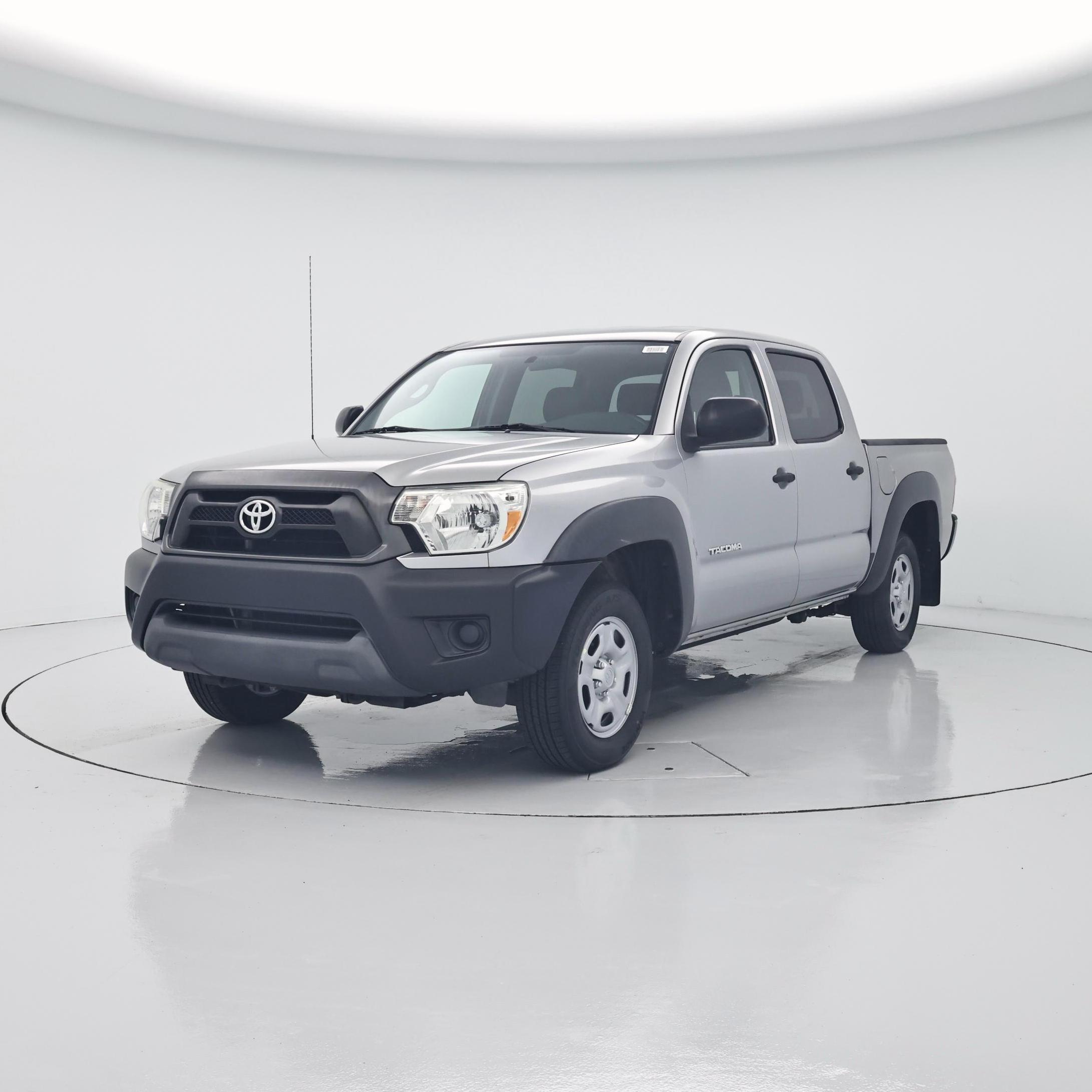 Thumbnail: 2015 Toyota Tacoma - 4