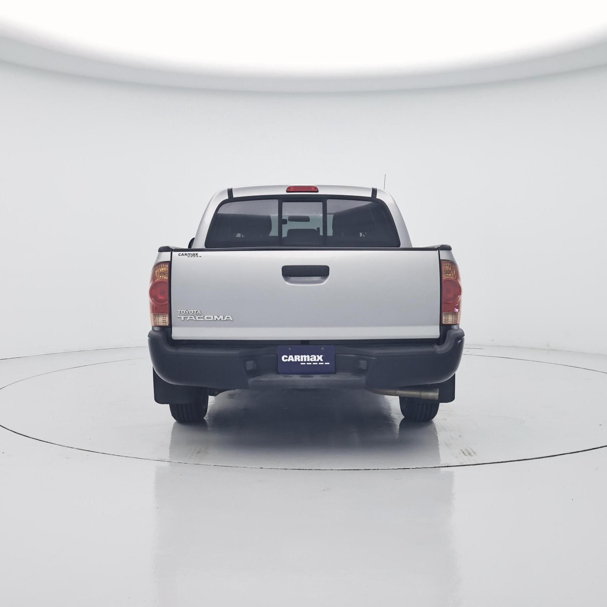 Thumbnail: 2015 Toyota Tacoma - 6