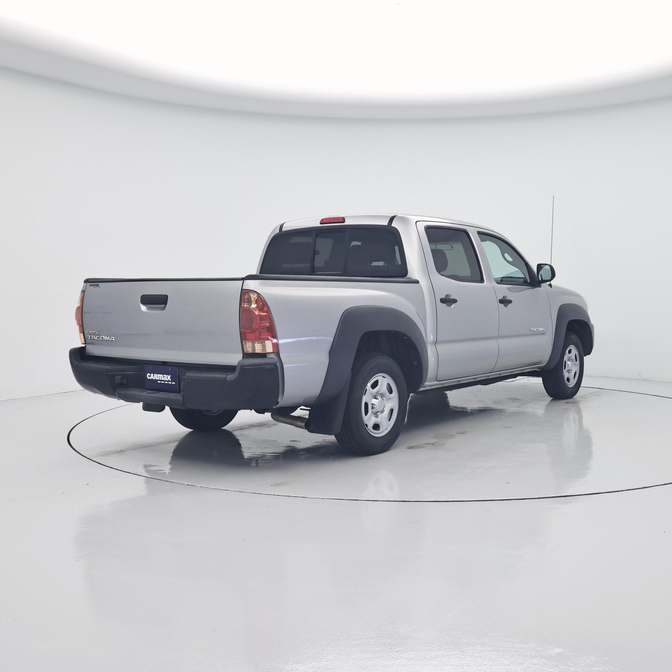 Thumbnail: 2015 Toyota Tacoma - 8