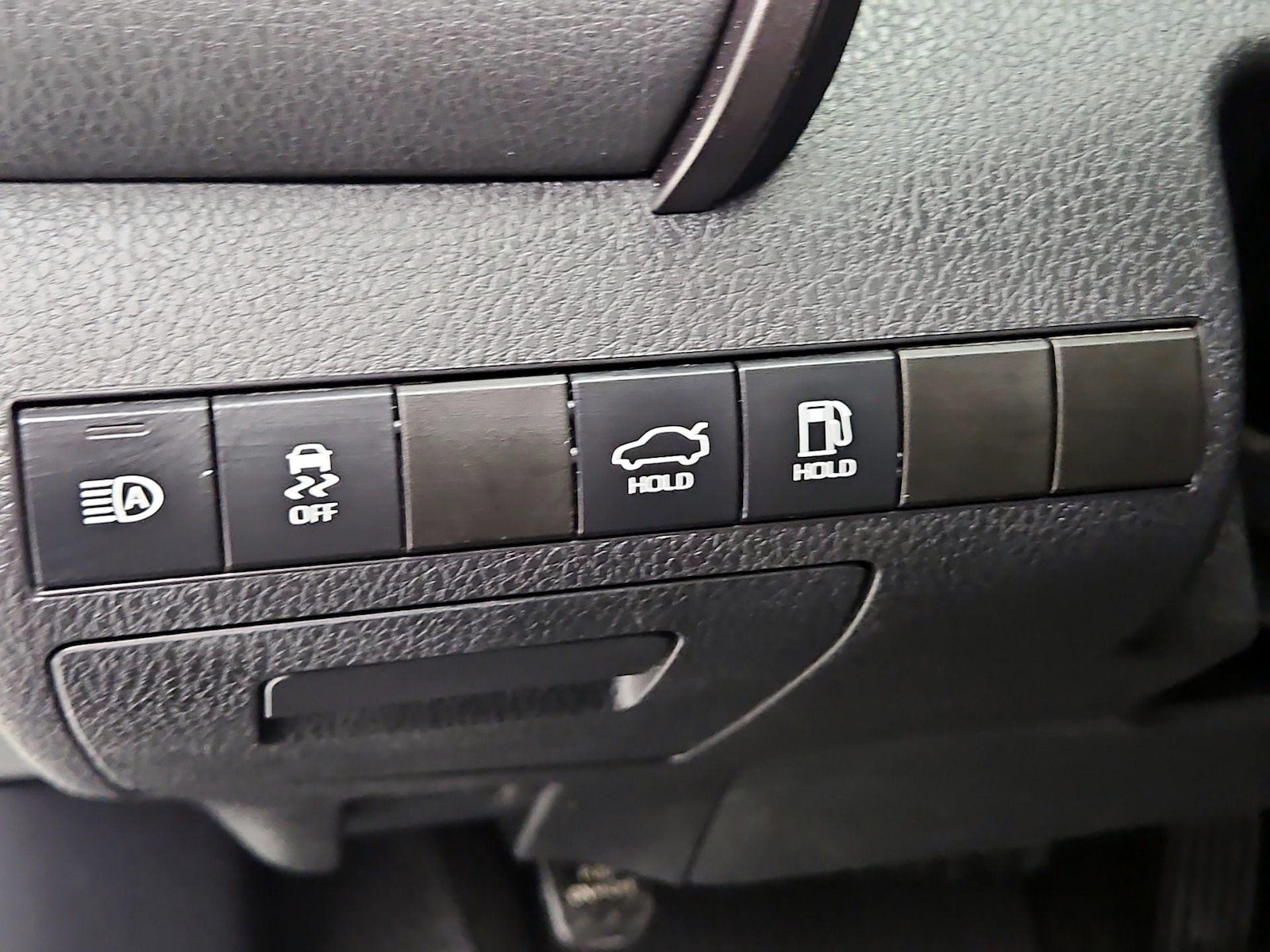2023 Toyota Camry SE - Photo 14