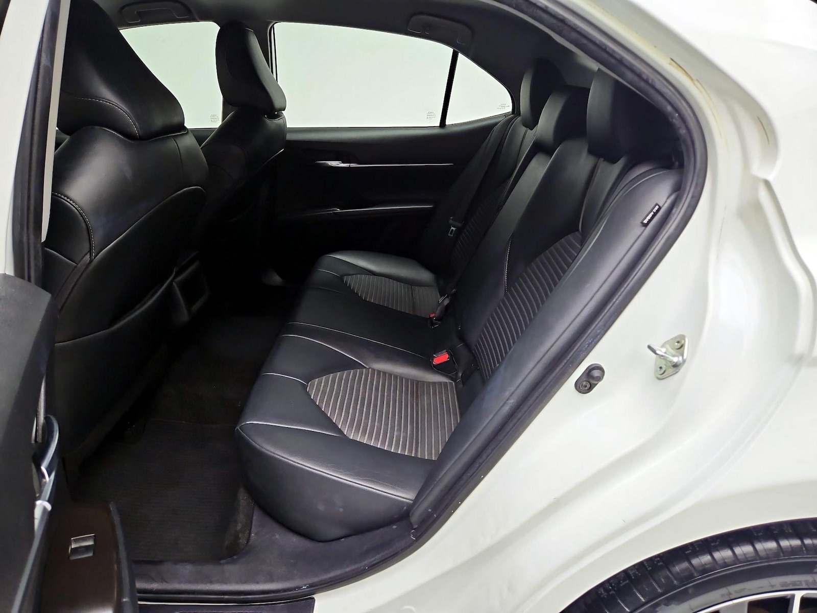 2023 Toyota Camry SE - Photo 20