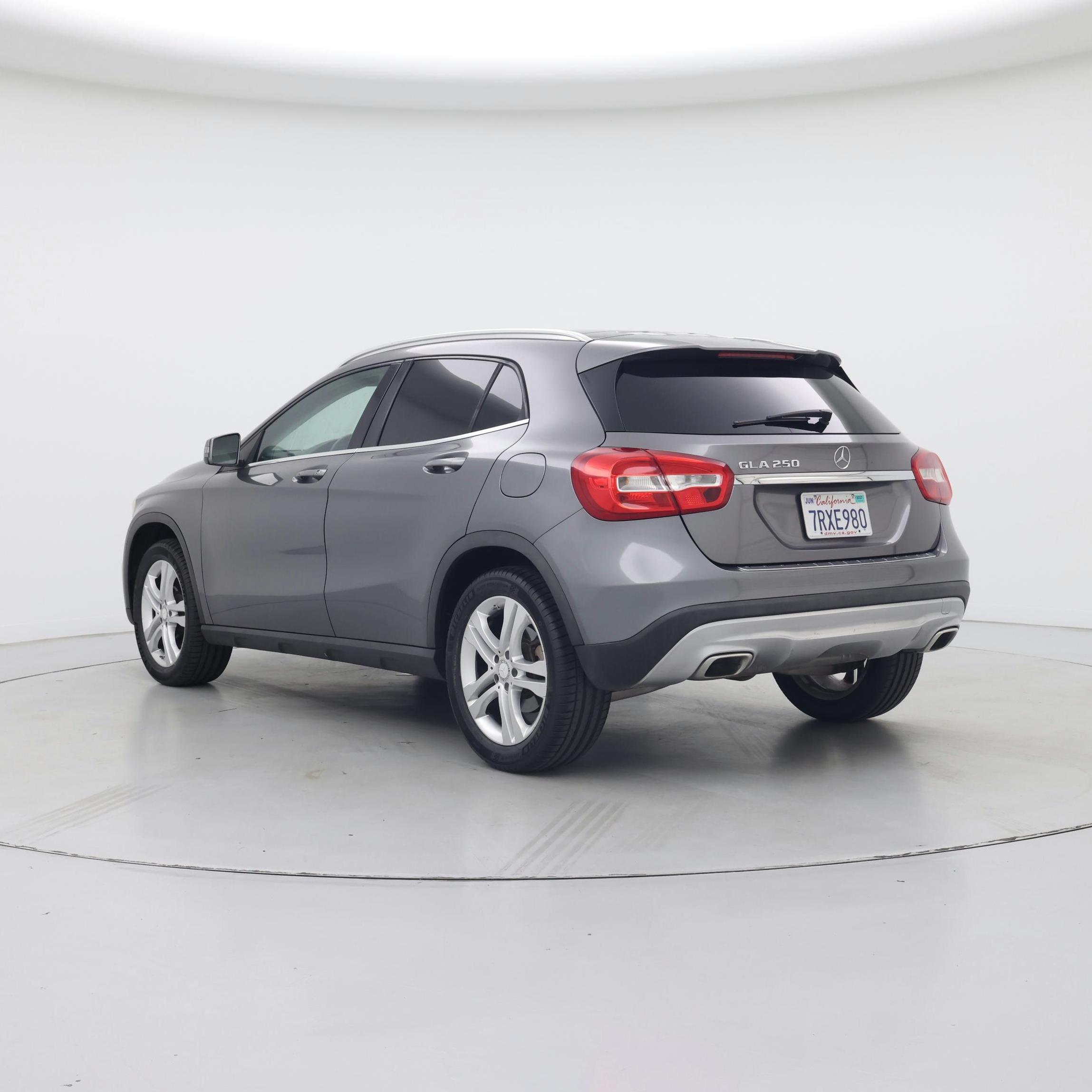 Thumbnail: 2015 Mercedes-Benz GLA - 2