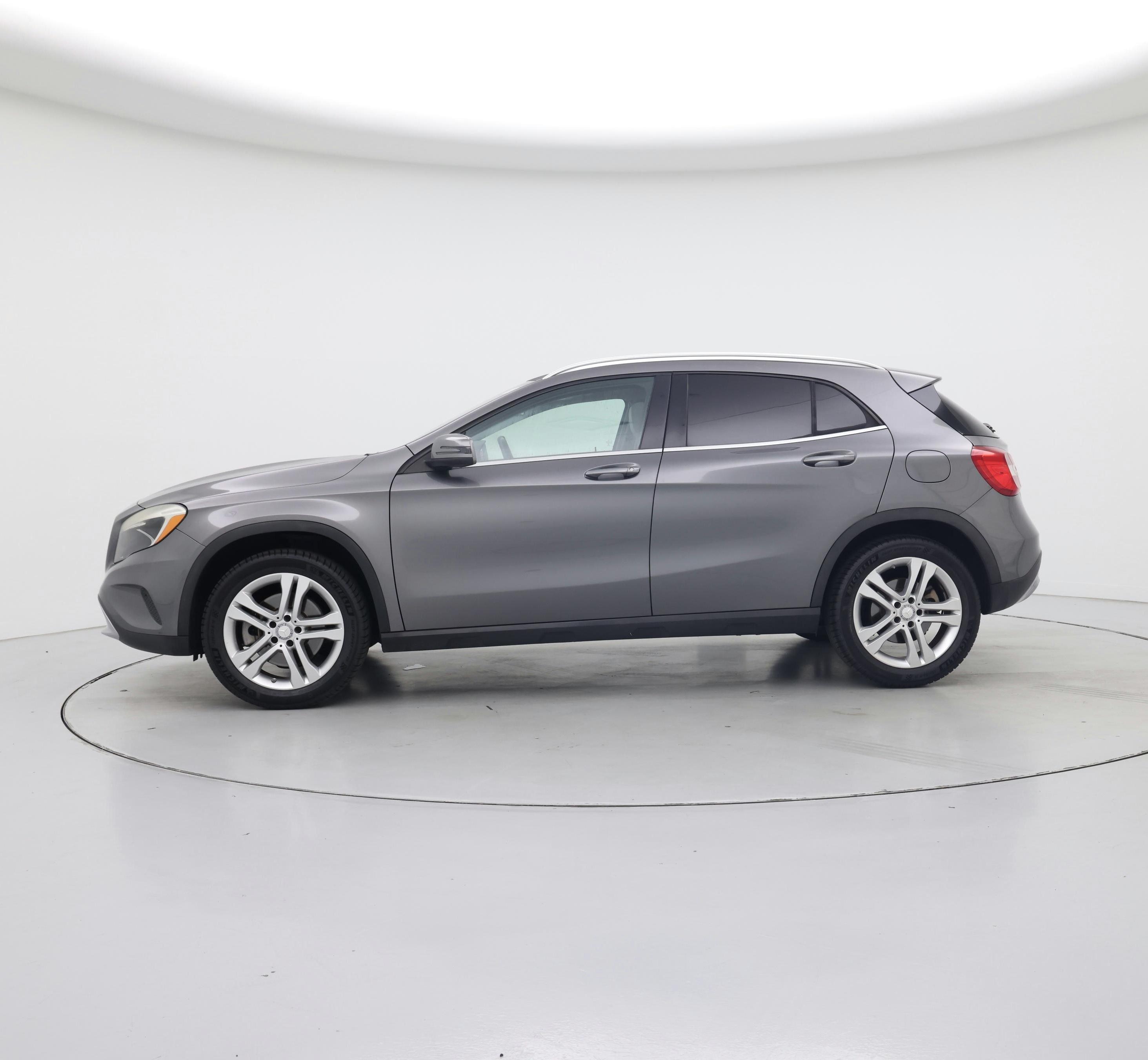 Thumbnail: 2015 Mercedes-Benz GLA - 3