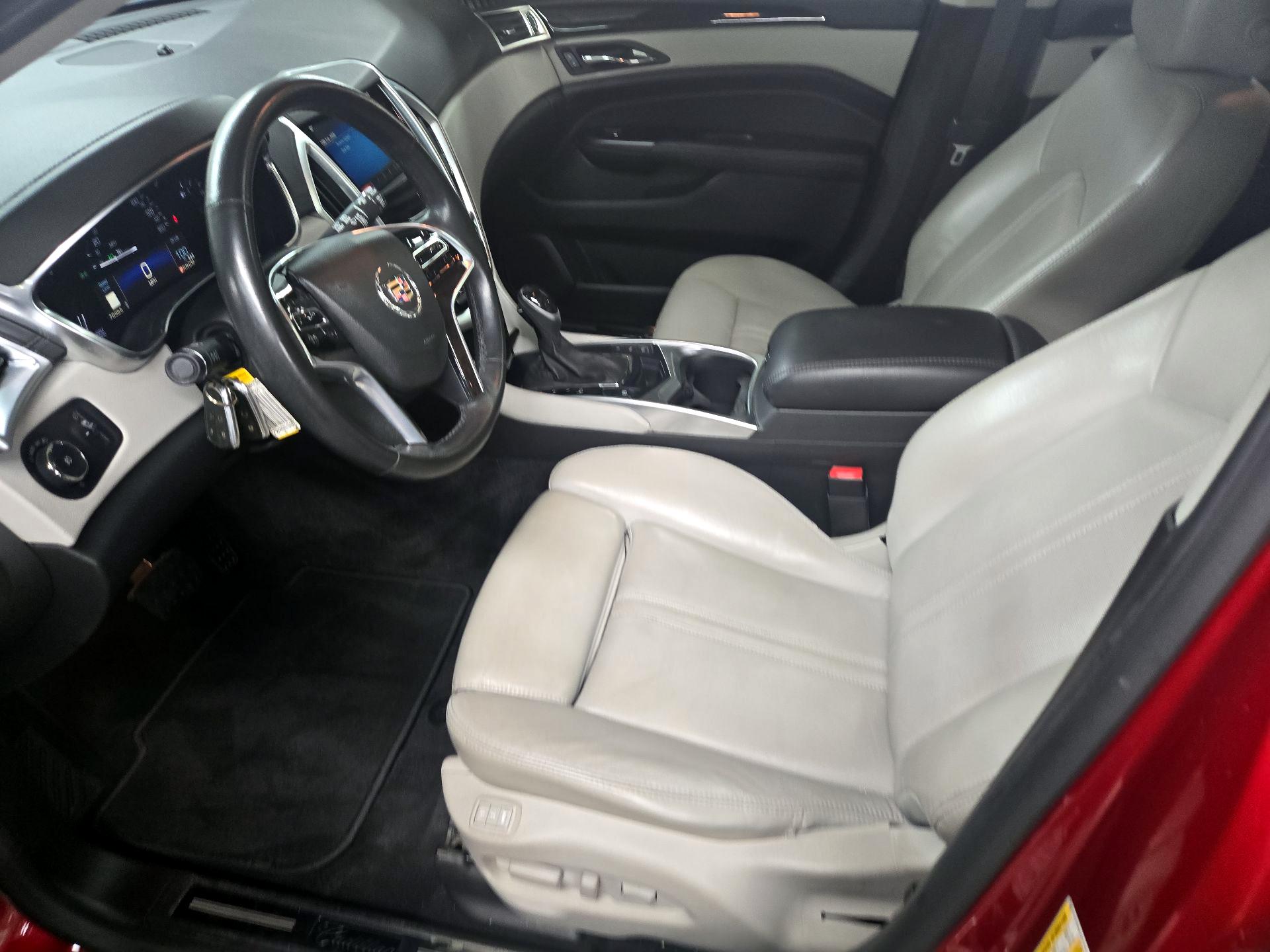 Thumbnail: 2015 Cadillac SRX - 11