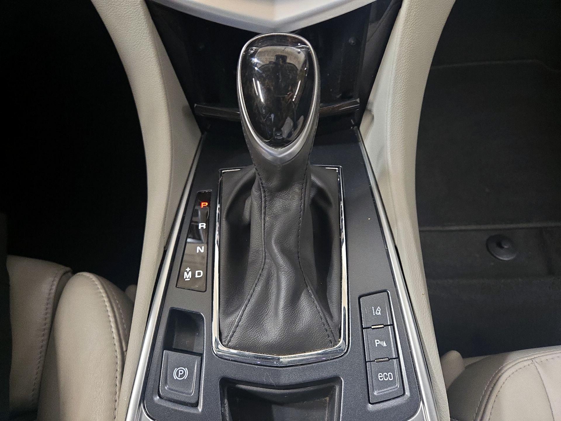 Thumbnail: 2015 Cadillac SRX - 17