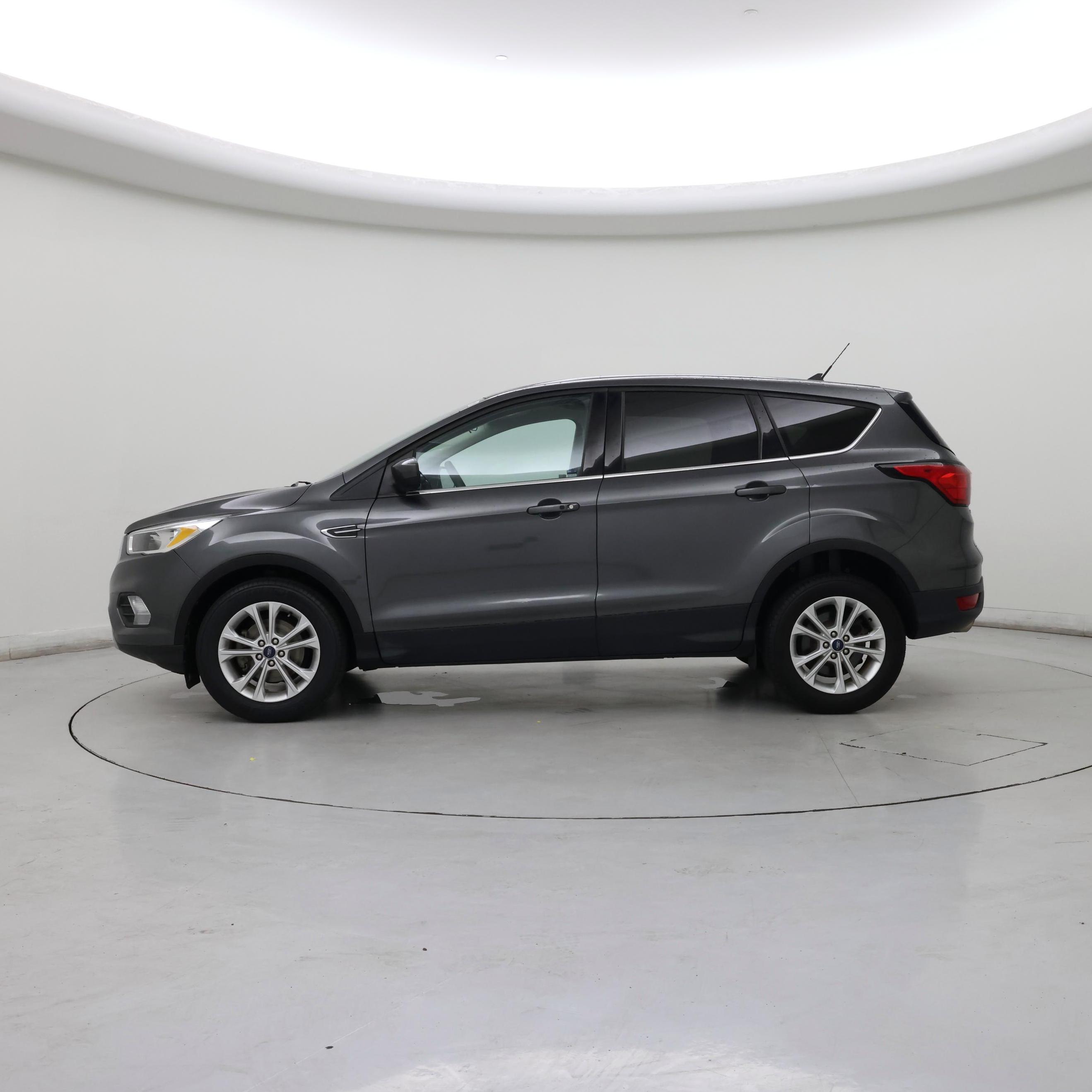 Thumbnail: 2019 Ford Escape - 3