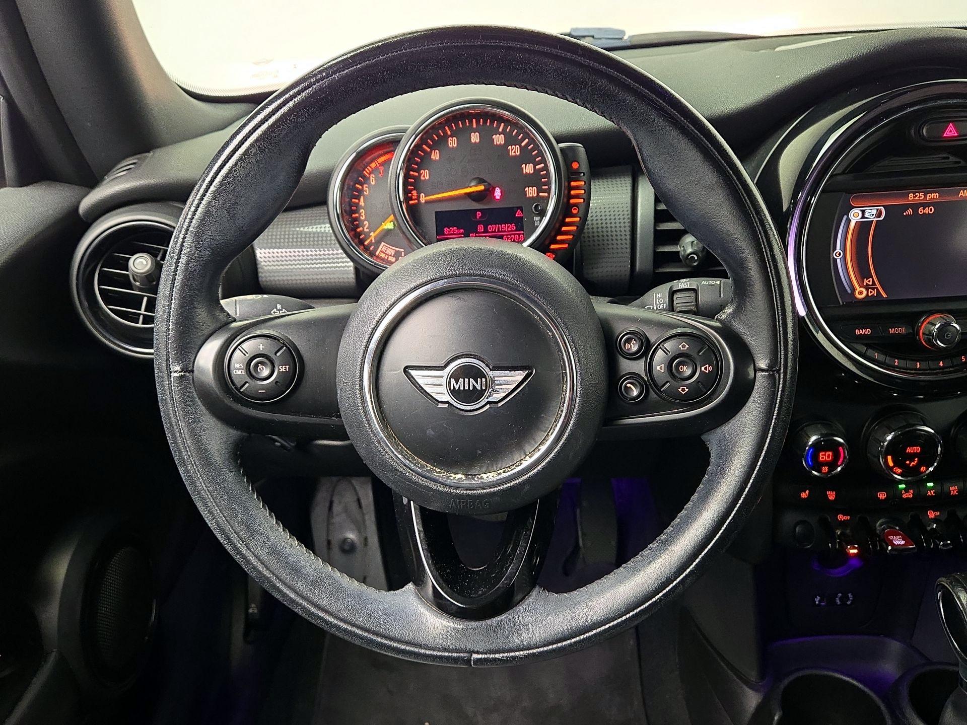 Thumbnail: 2016 MINI Cooper - 10