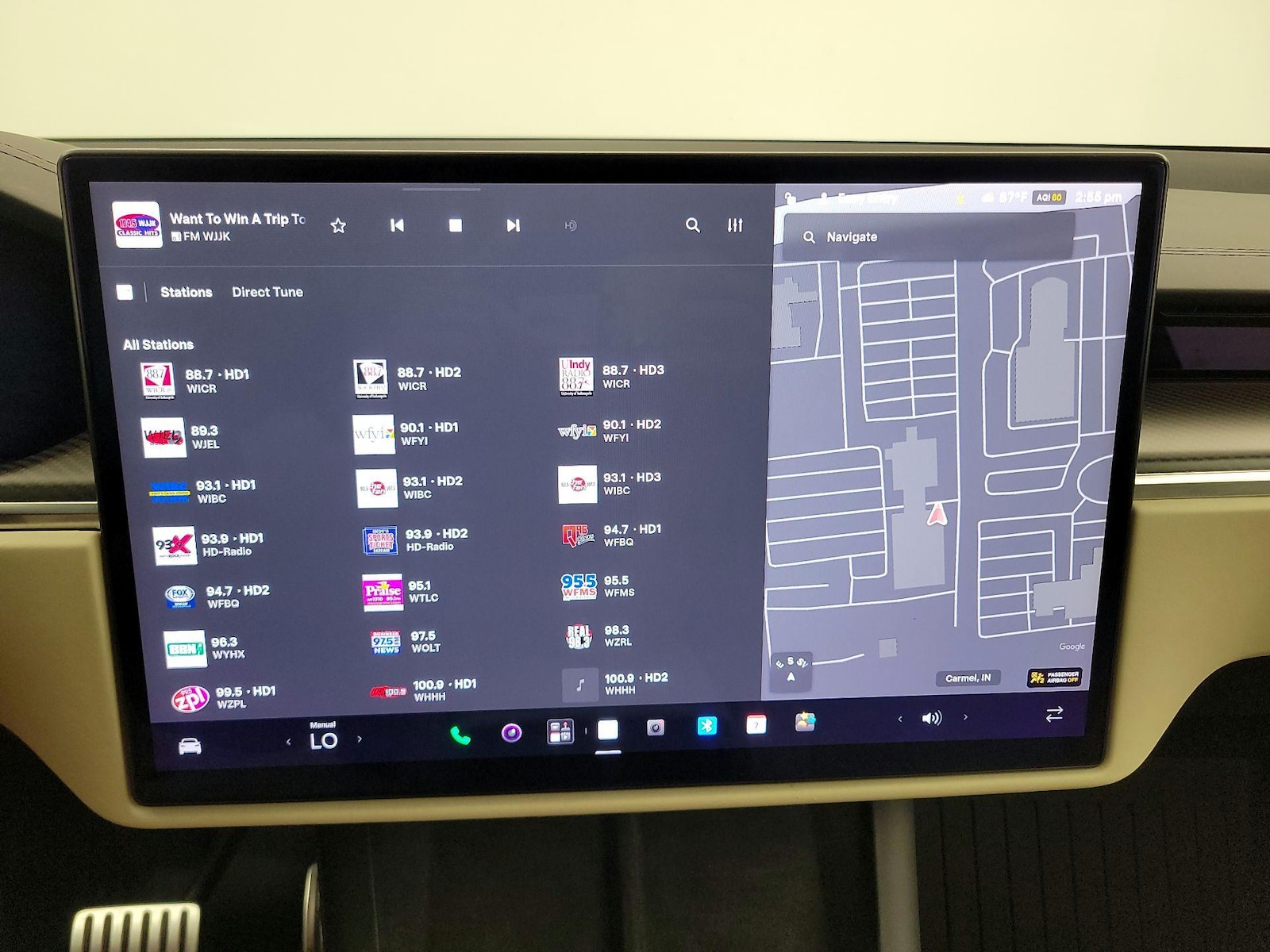 2022 Tesla Model X Plaid - Photo 16