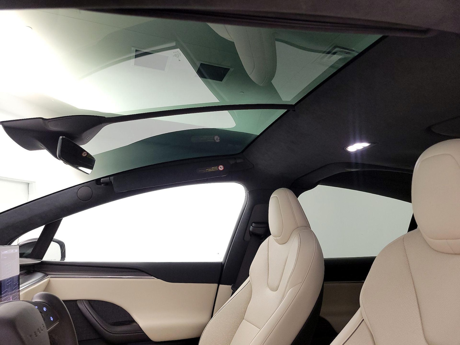 2022 Tesla Model X Plaid - Photo 19