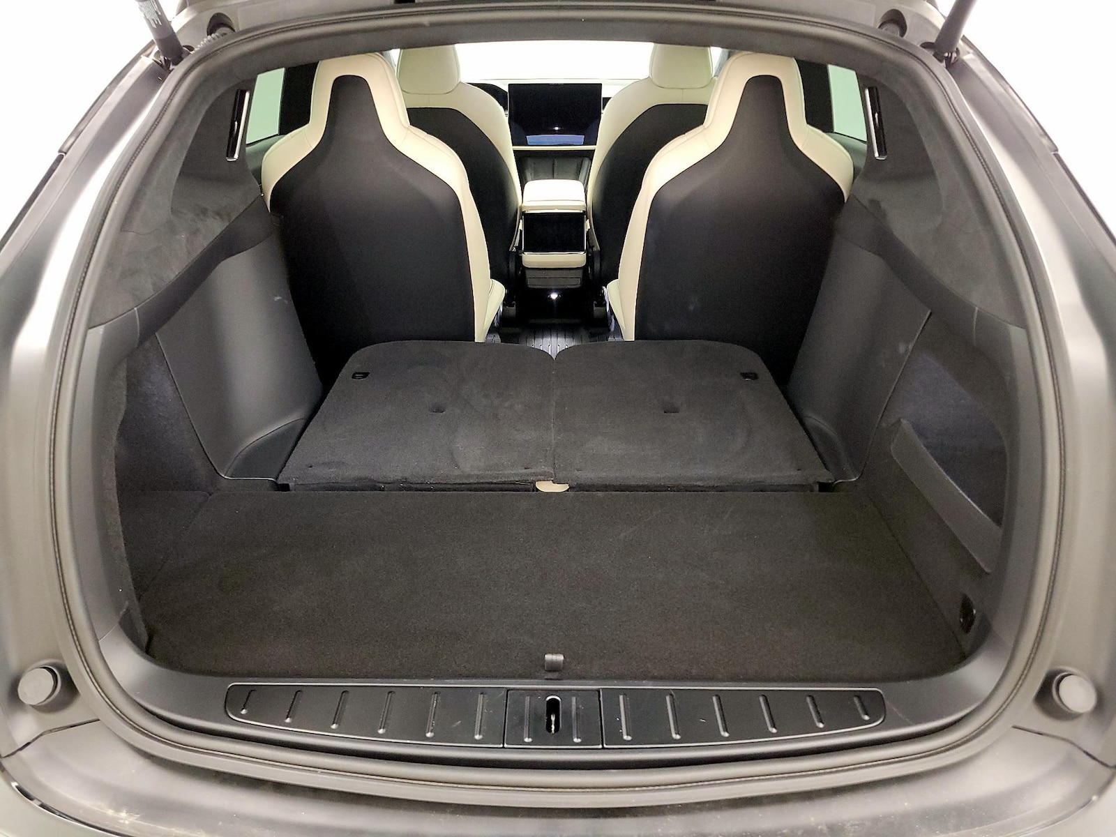 2022 Tesla Model X Plaid - Photo 23