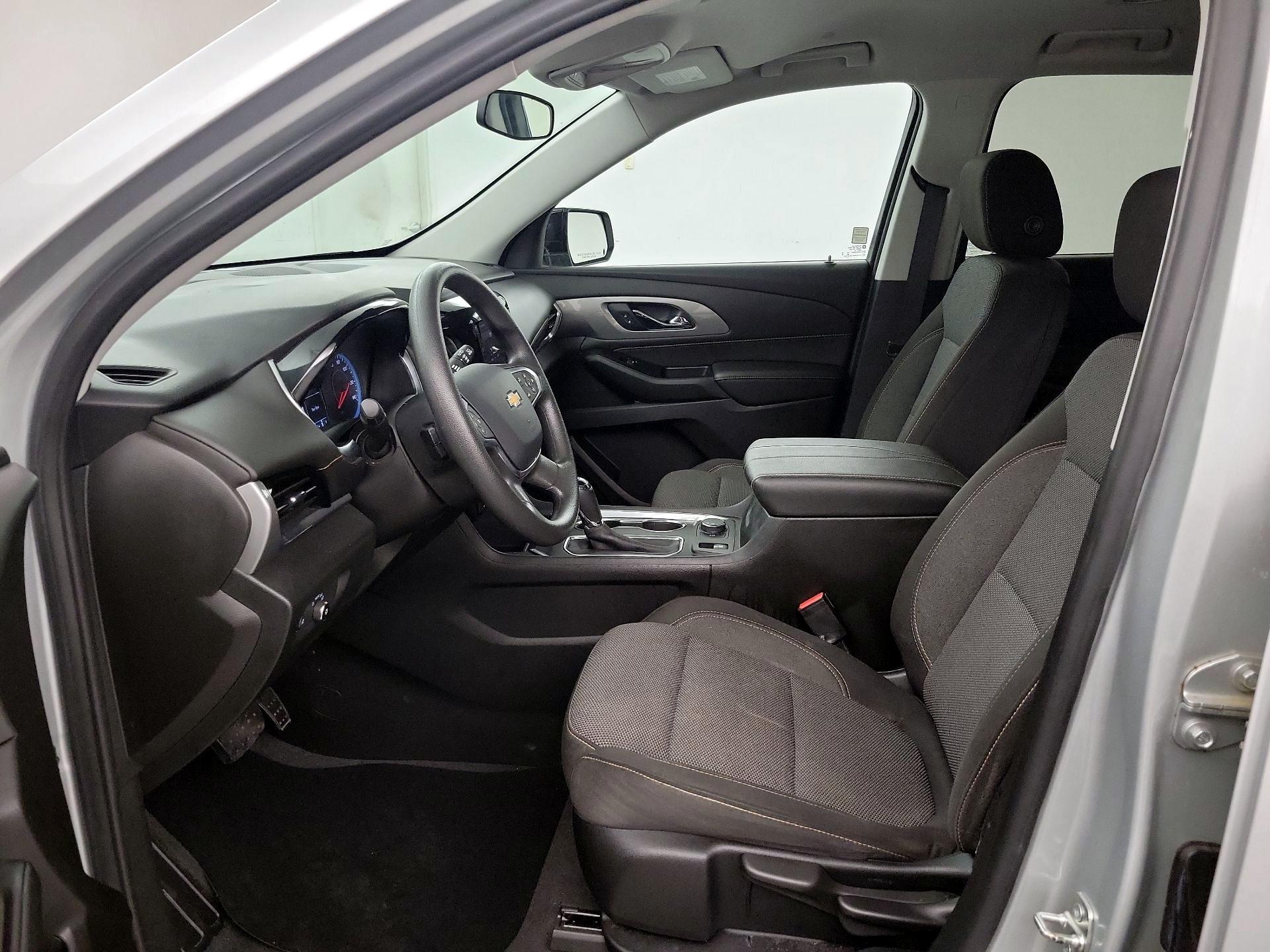 Thumbnail: 2020 Chevrolet Traverse - 11
