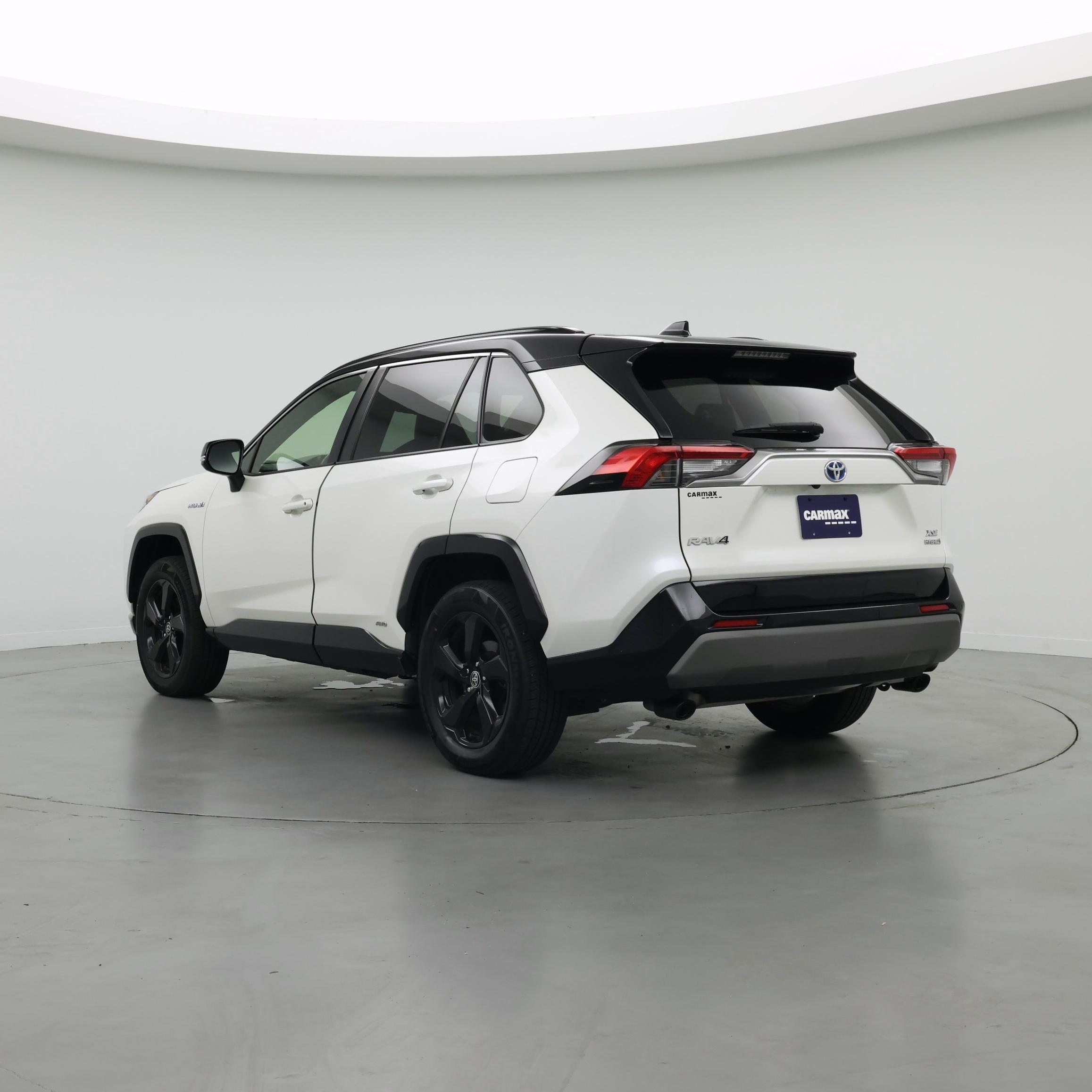Thumbnail: 2021 Toyota RAV4 - 2