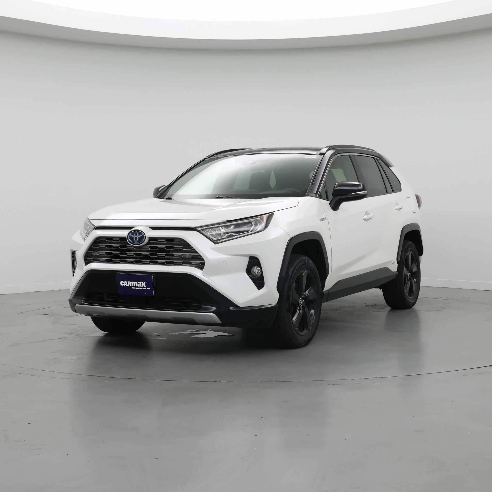 Thumbnail: 2021 Toyota RAV4 - 4