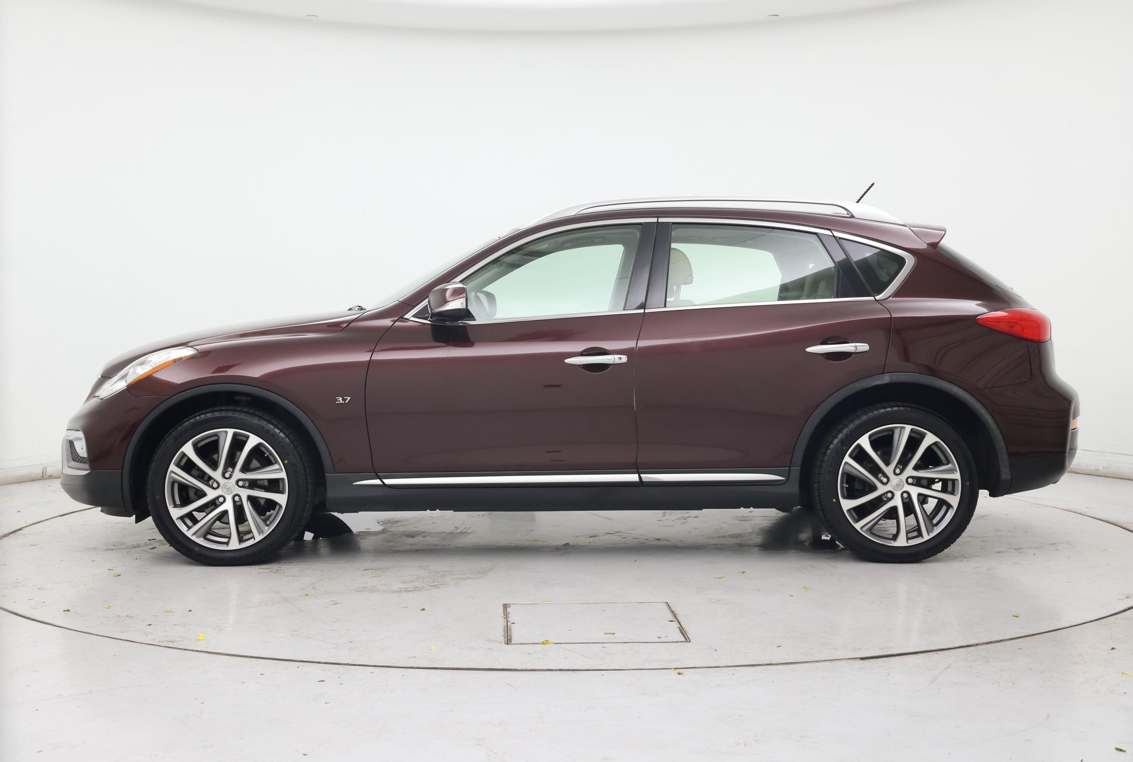 Thumbnail: 2017 INFINITI QX50 - 3
