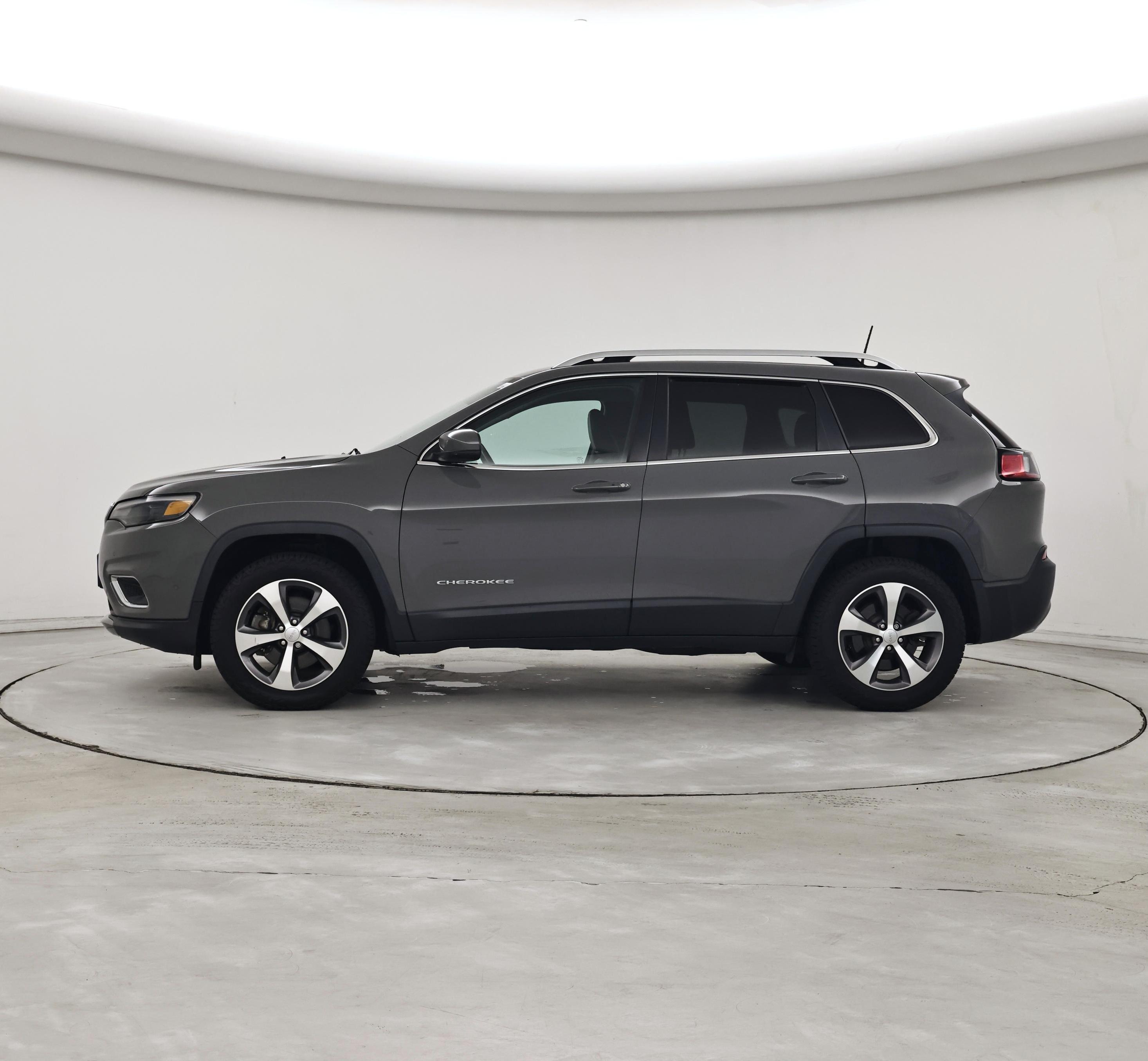 Thumbnail: 2021 Jeep Cherokee - 3