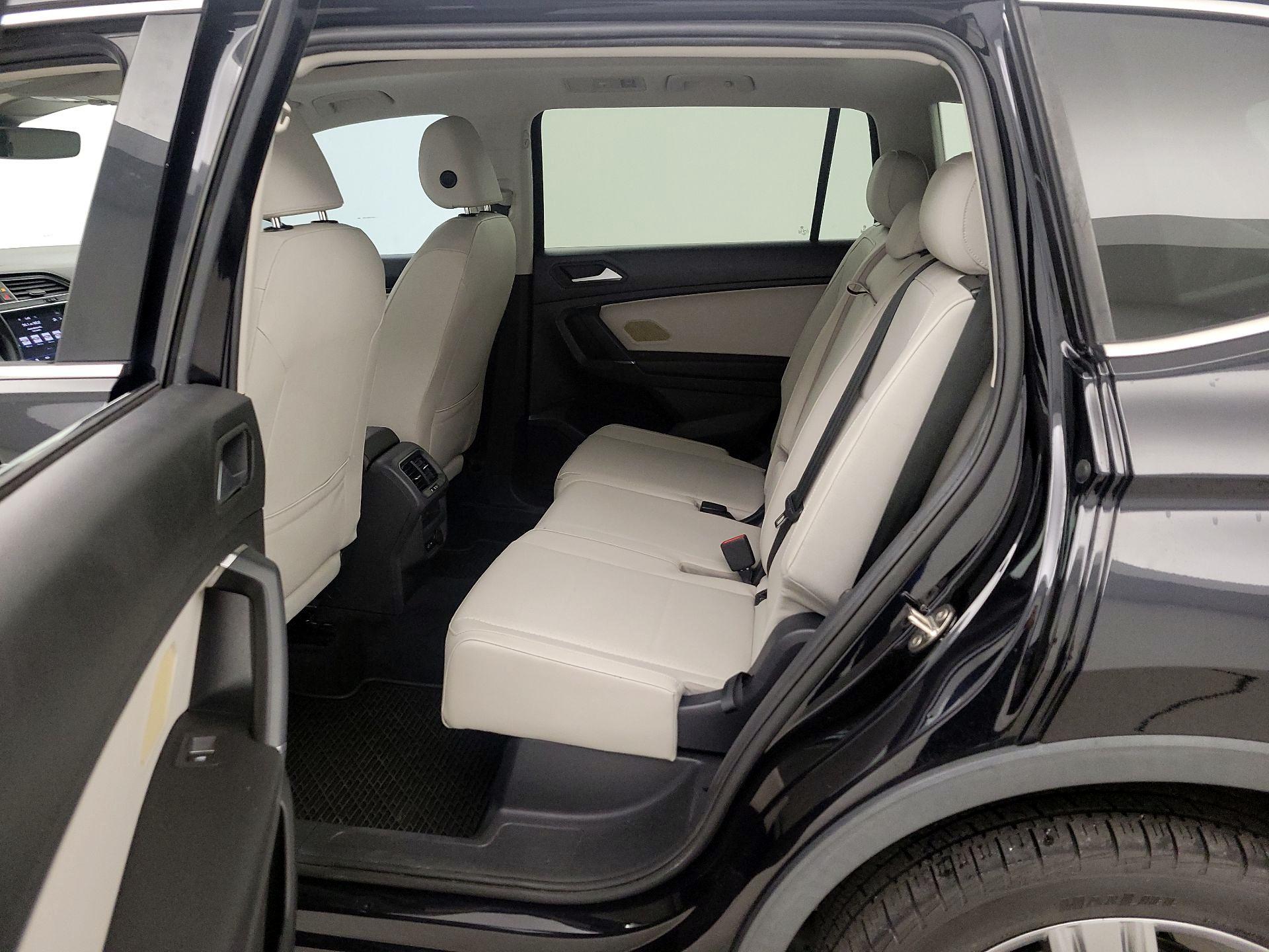 Thumbnail: 2020 Volkswagen Tiguan - 20