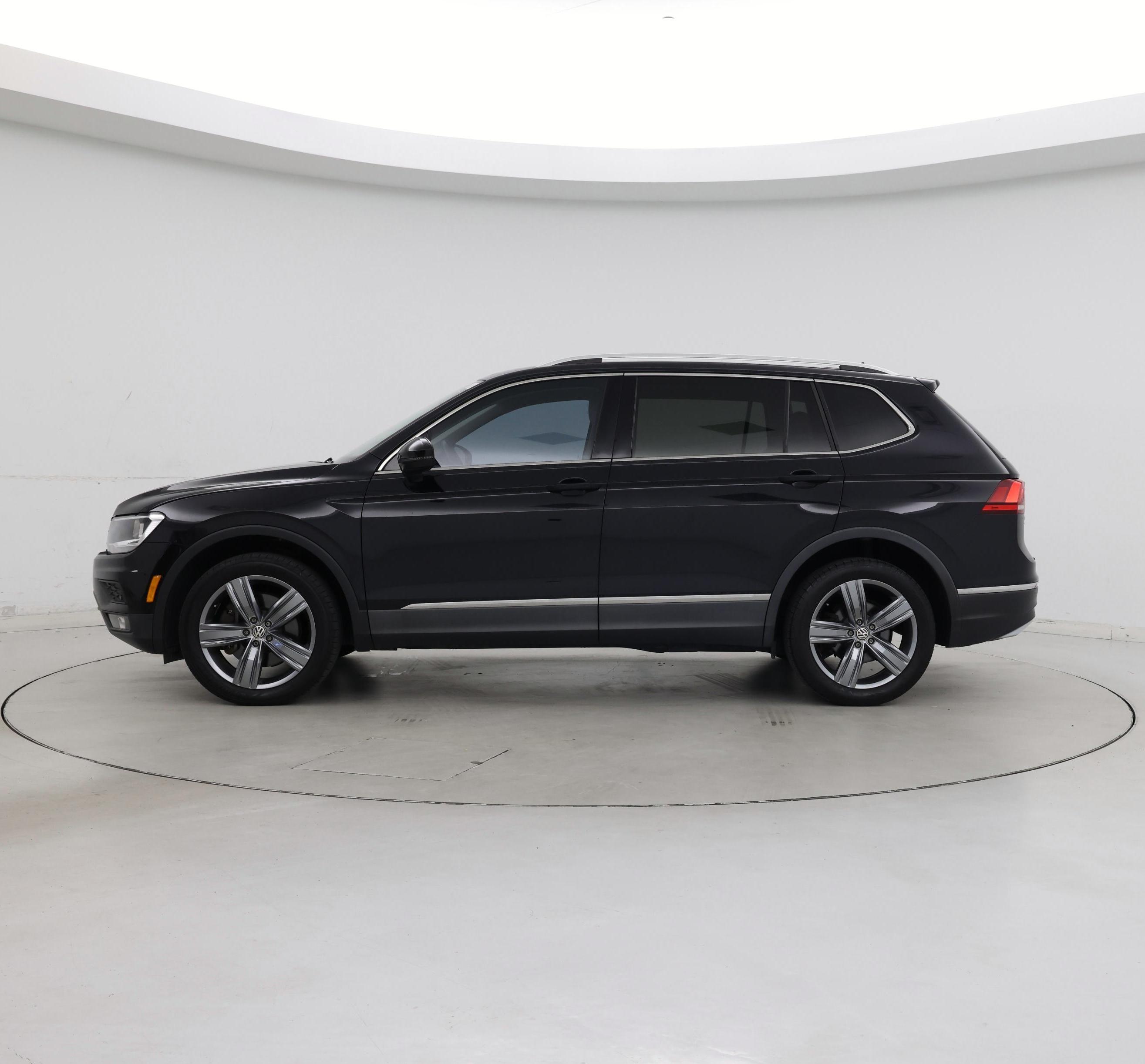 Thumbnail: 2020 Volkswagen Tiguan - 3