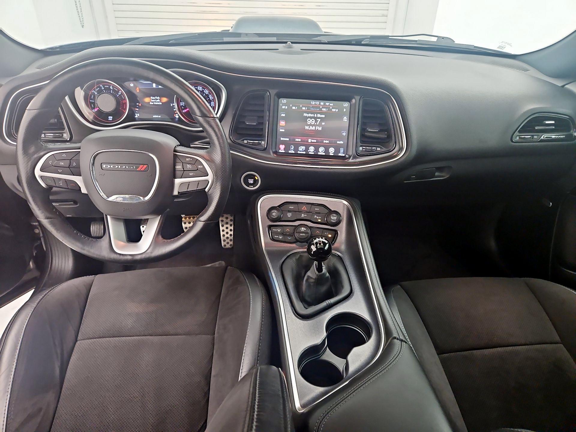 Thumbnail: 2016 Dodge Challenger - 9