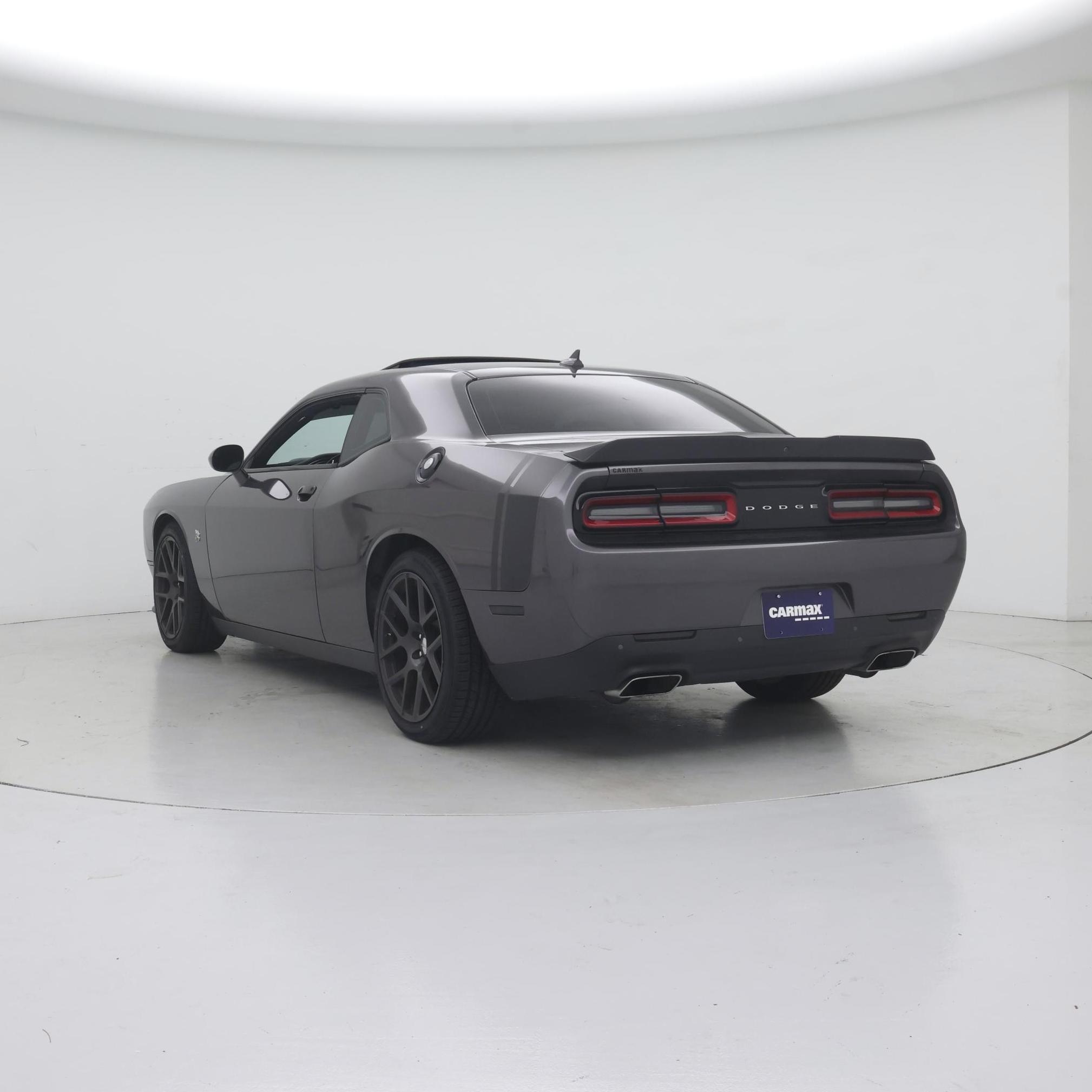 Thumbnail: 2016 Dodge Challenger - 2