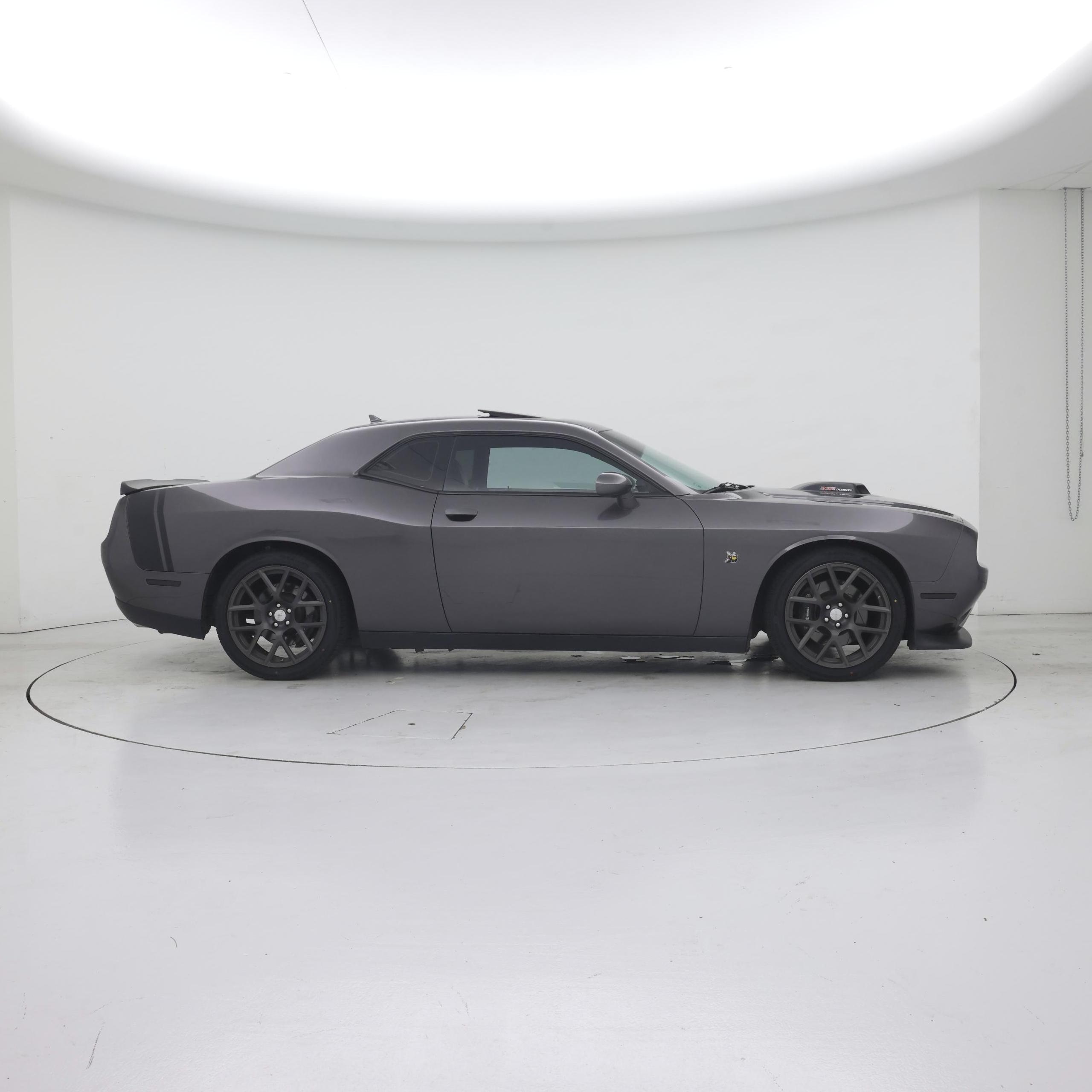Thumbnail: 2016 Dodge Challenger - 7