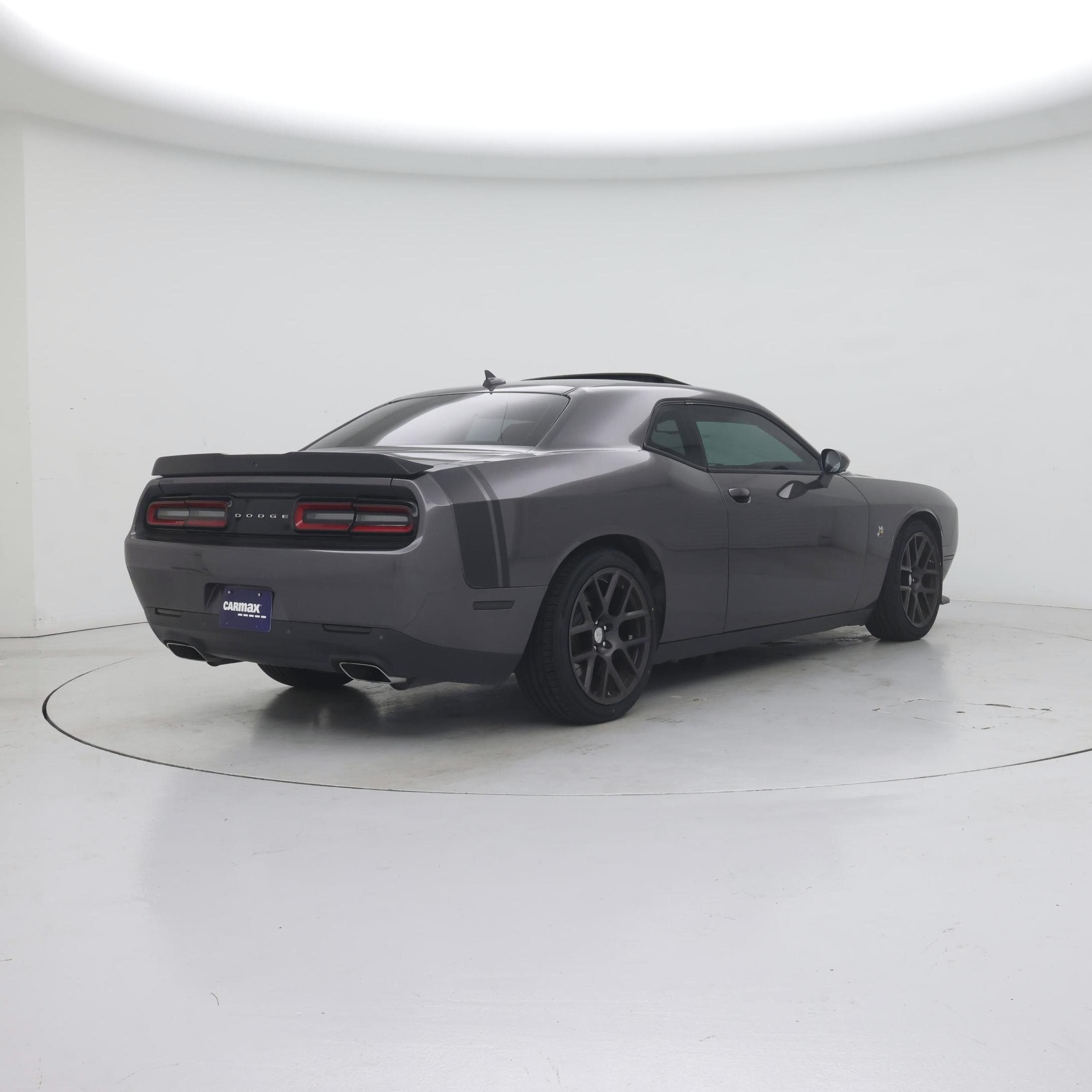 Thumbnail: 2016 Dodge Challenger - 8