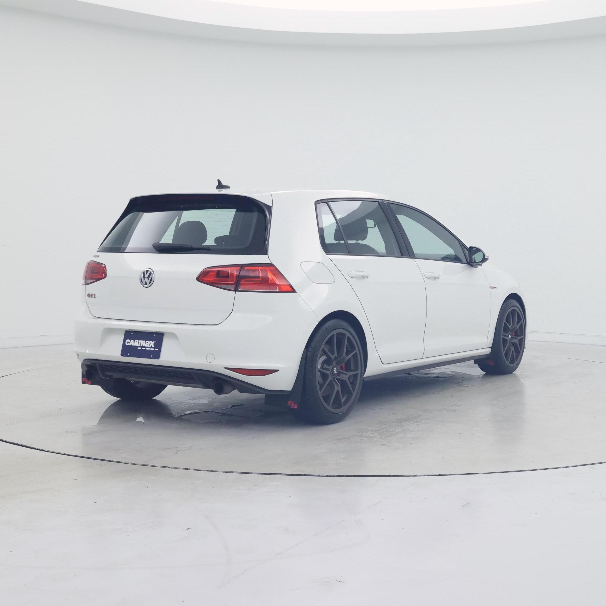 Thumbnail: 2016 Volkswagen Golf - 8