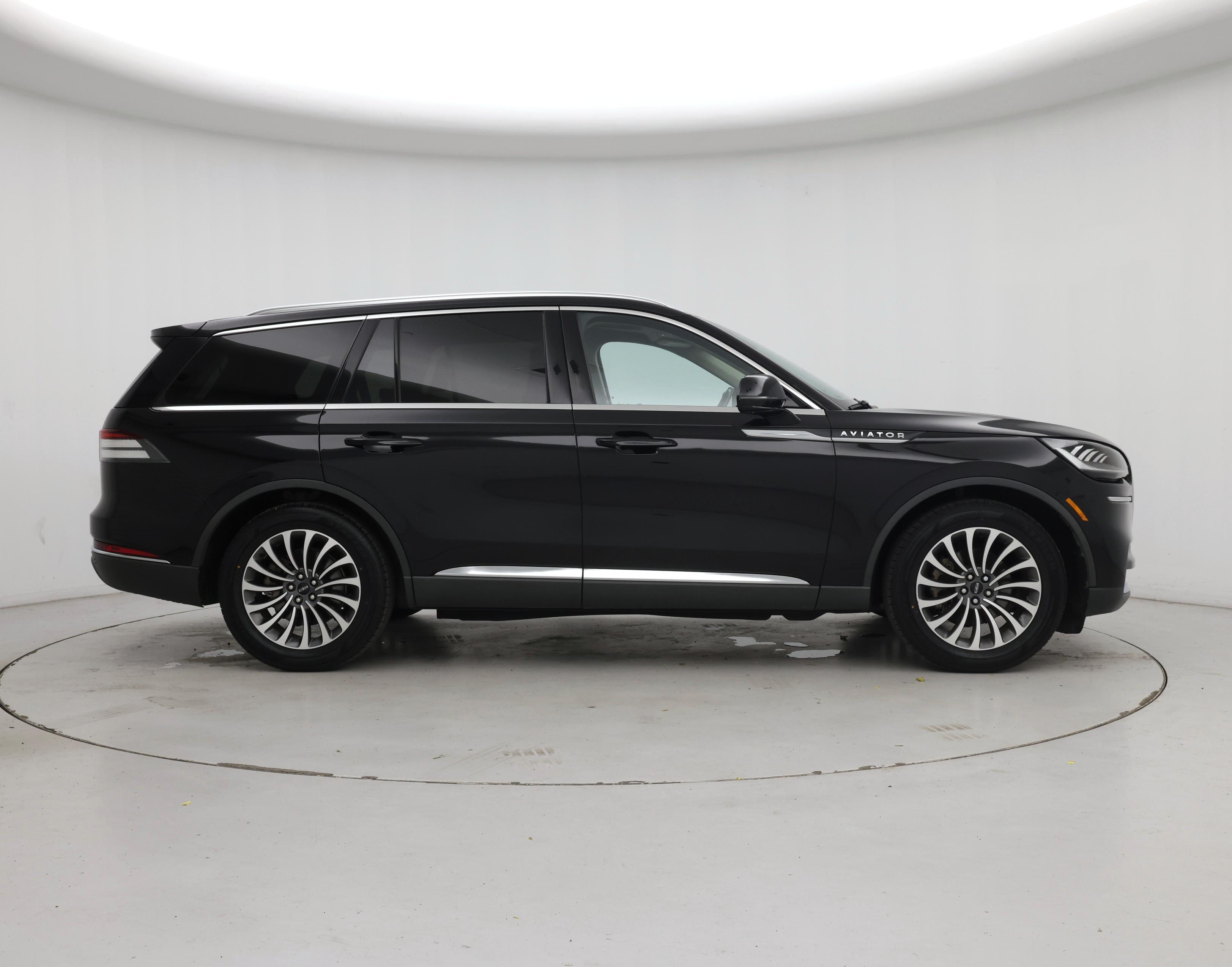 Thumbnail: 2022 Lincoln Aviator - 7