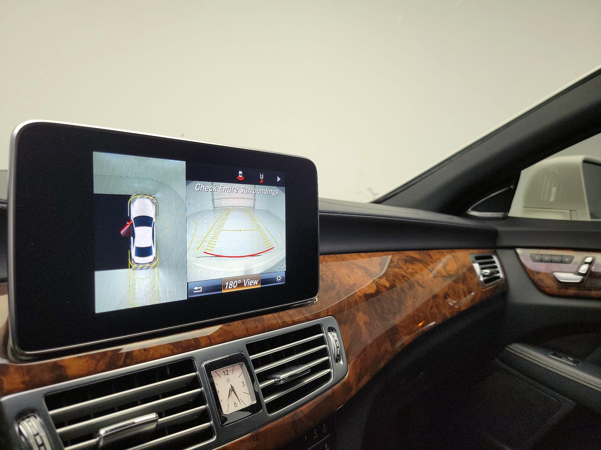 Thumbnail: 2015 Mercedes-Benz CLS - 15