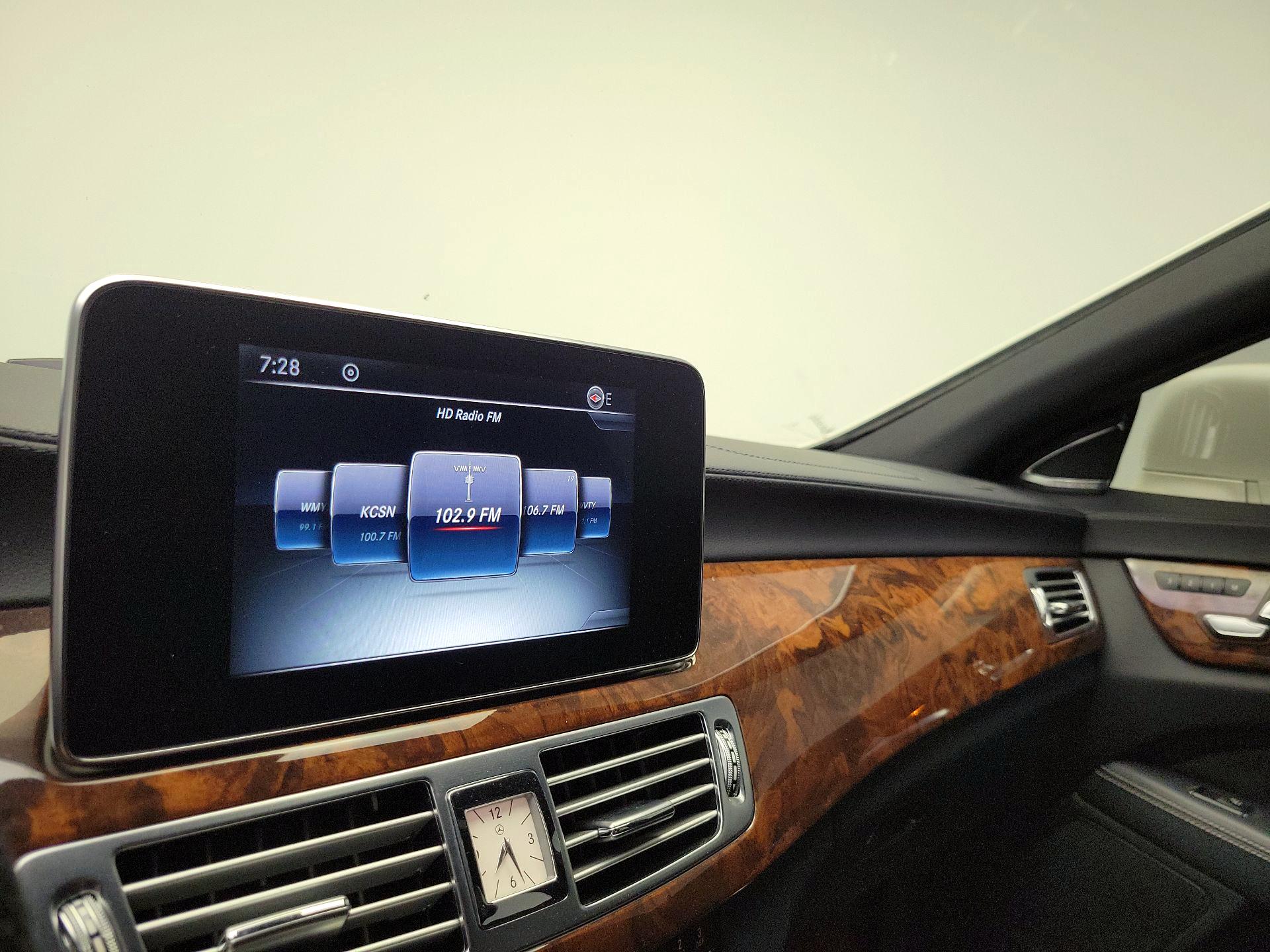 Thumbnail: 2015 Mercedes-Benz CLS - 16