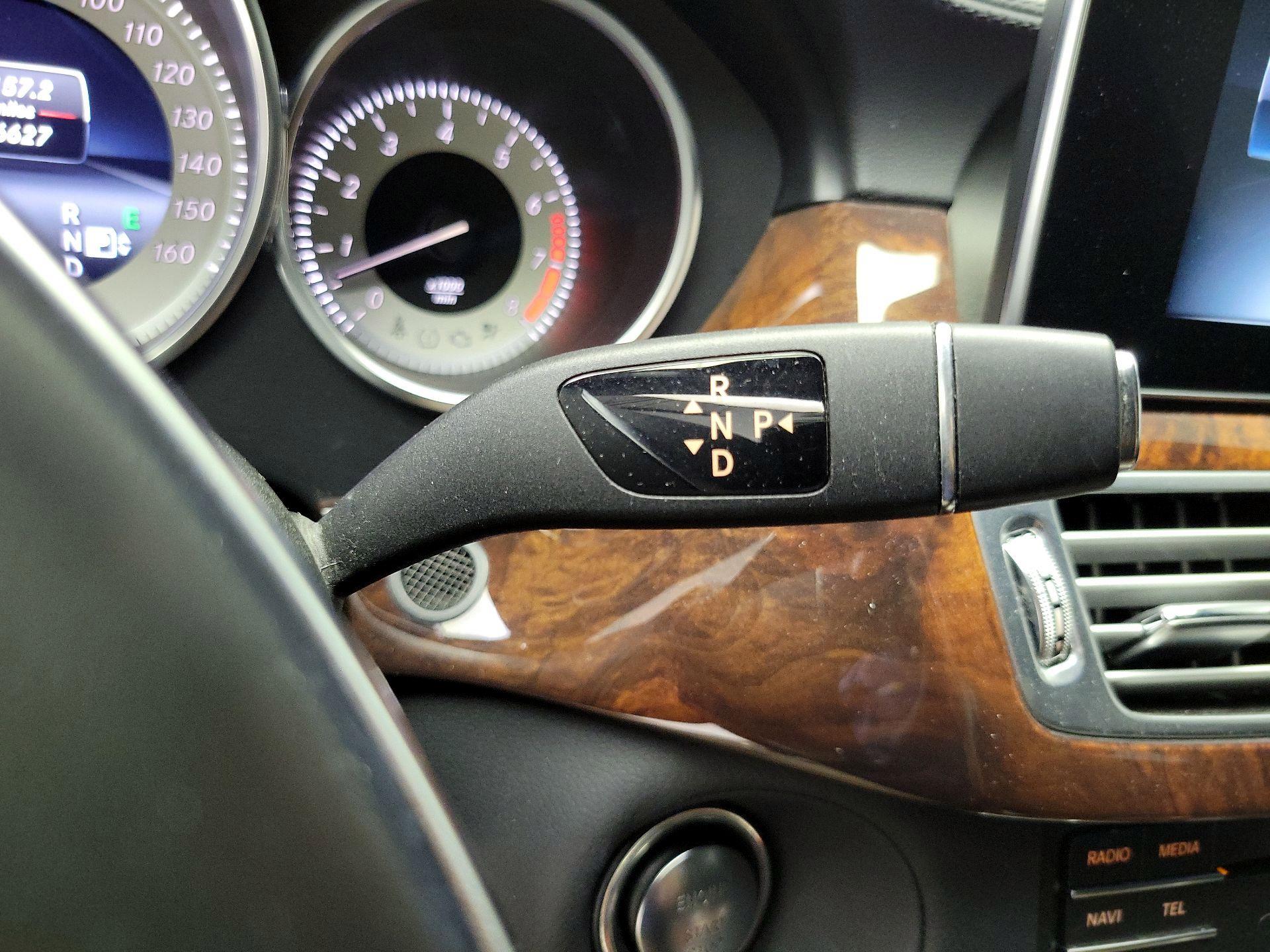 Thumbnail: 2015 Mercedes-Benz CLS - 18