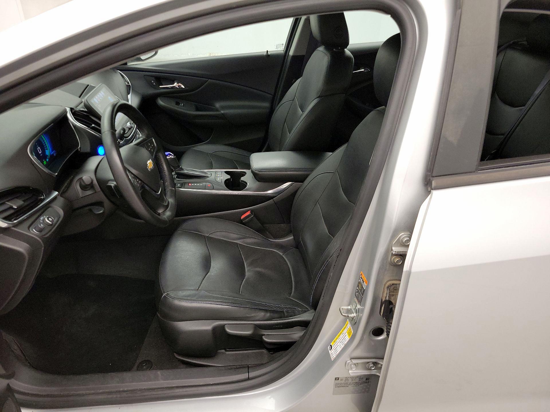 Thumbnail: 2017 Chevrolet Volt - 11