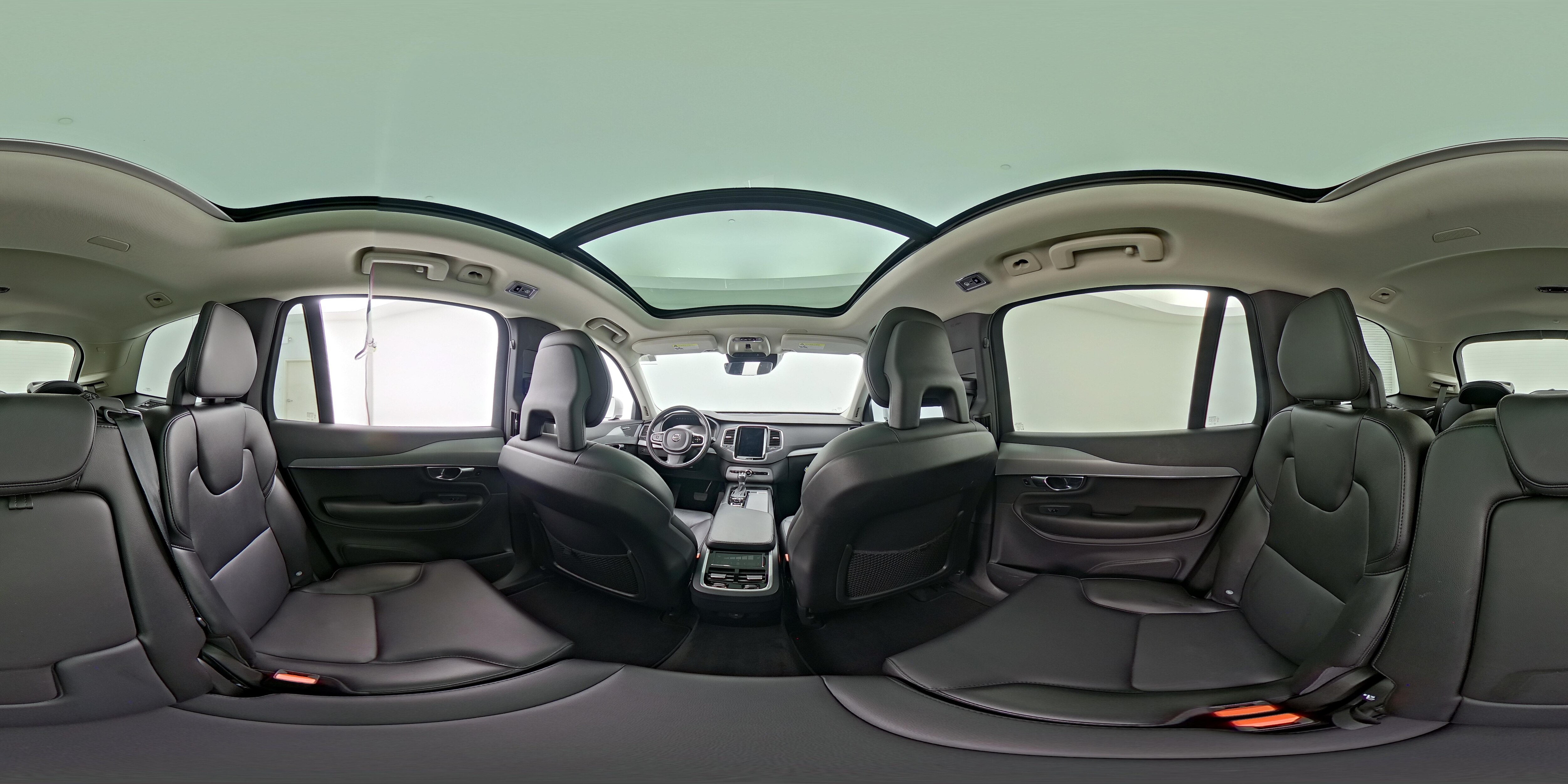 2021 Volvo XC90 Momentum - Photo 29