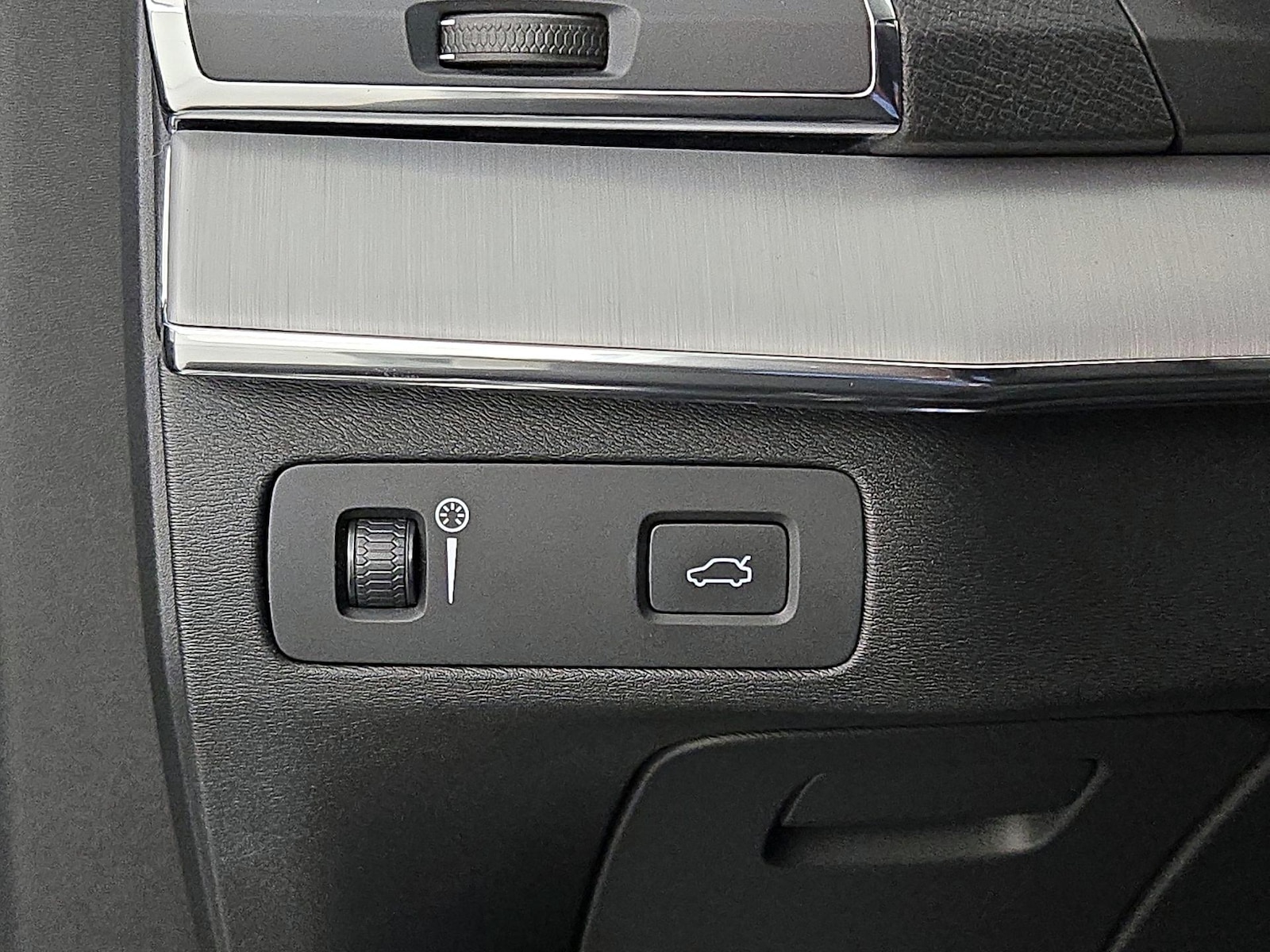 2021 Volvo XC90 Momentum - Photo 14