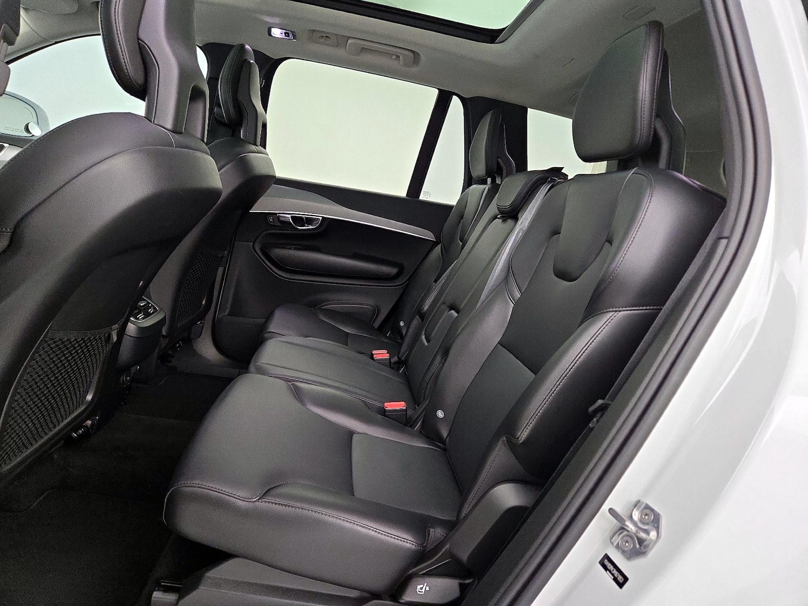 2021 Volvo XC90 Momentum - Photo 22