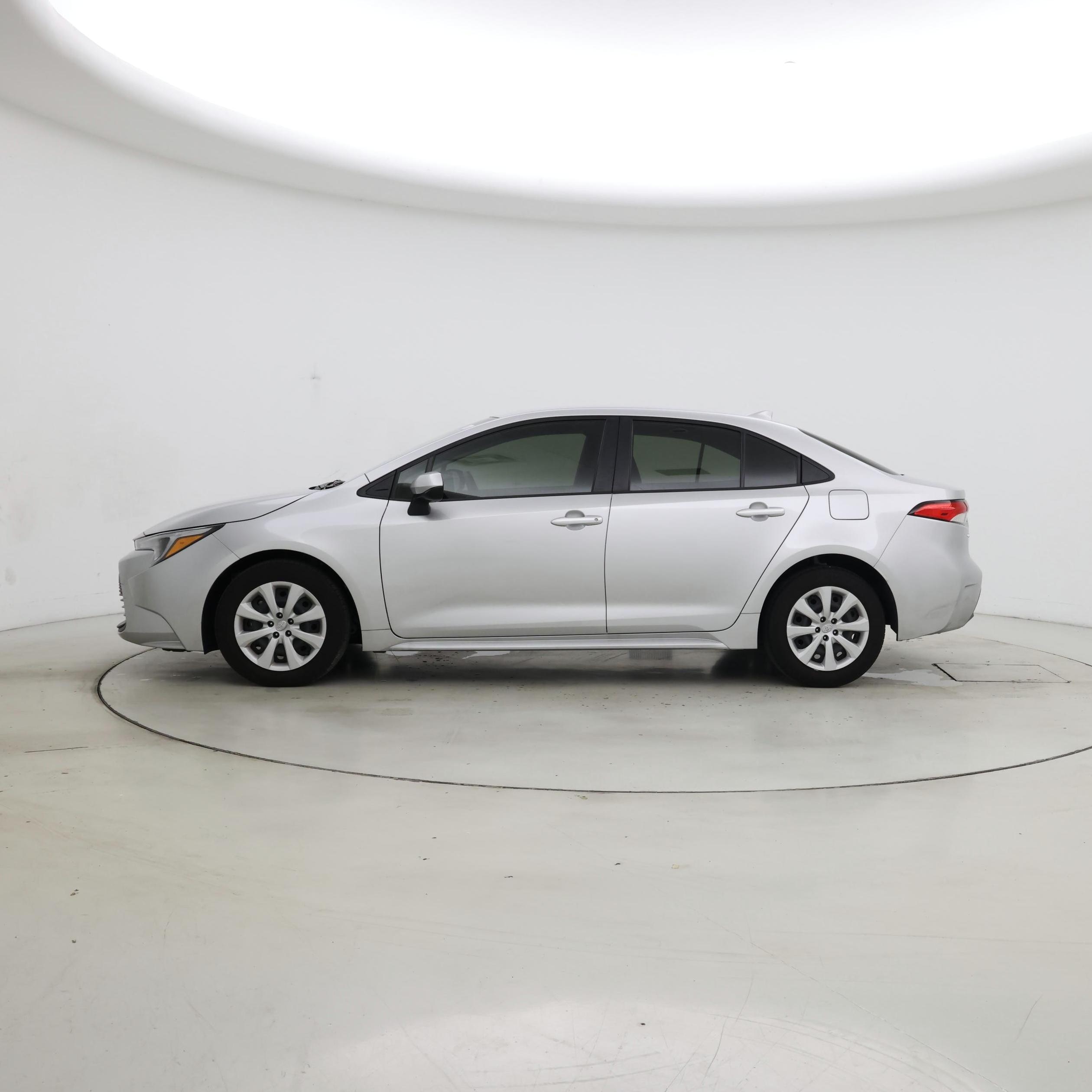Thumbnail: 2023 Toyota Corolla - 3