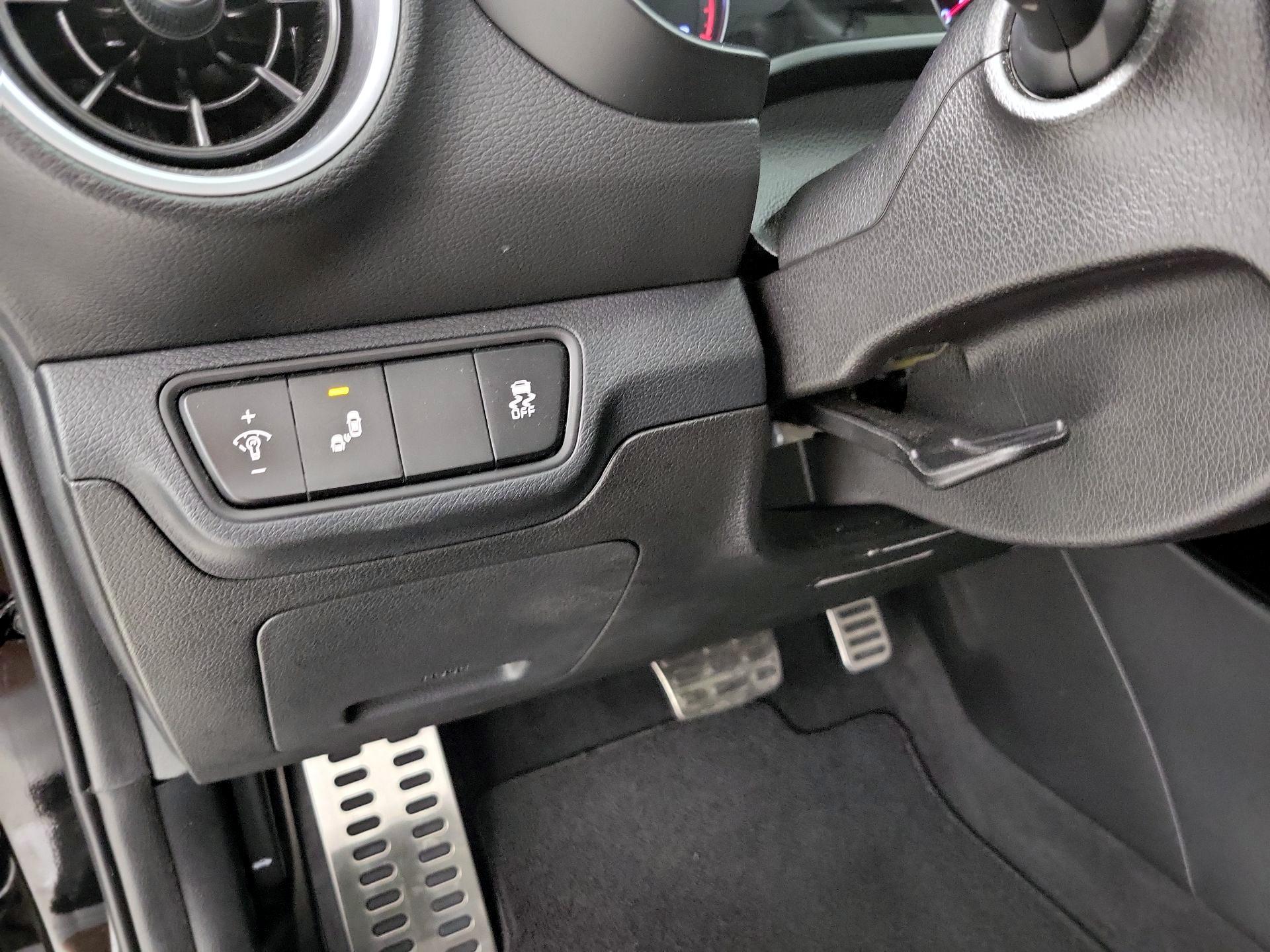 Thumbnail: 2023 Kia Forte - 13