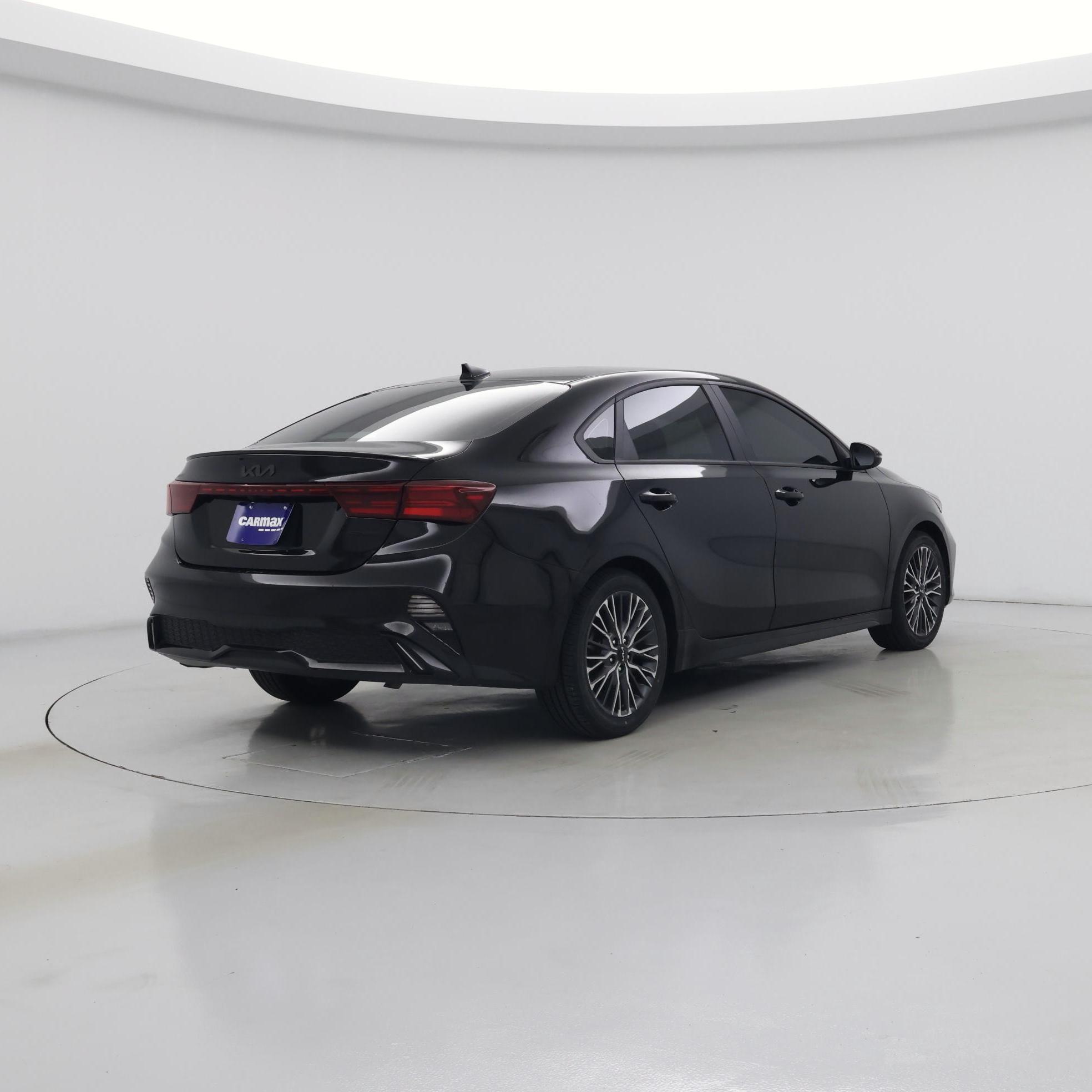 Thumbnail: 2023 Kia Forte - 8