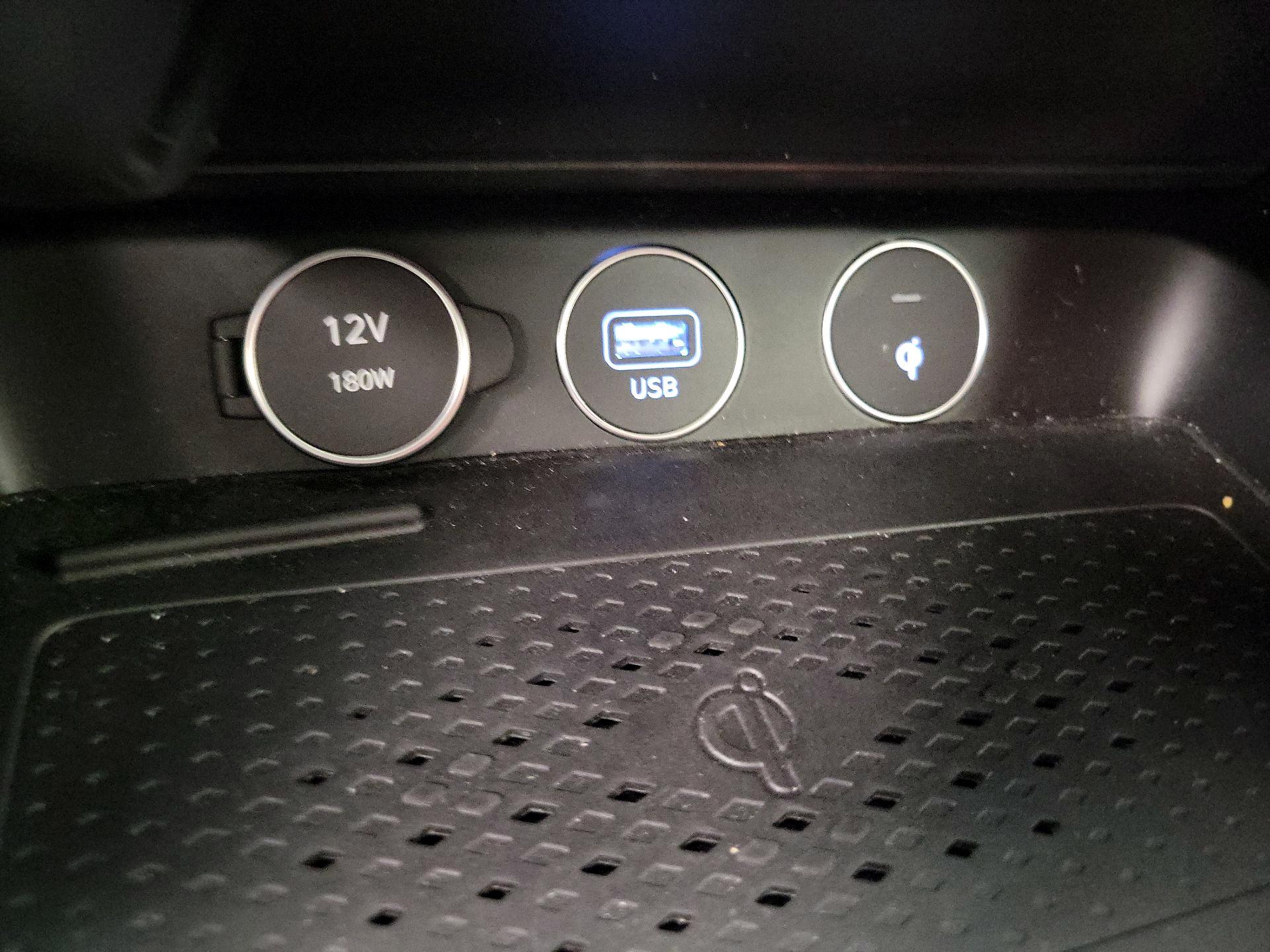 Thumbnail: 2023 Genesis G70 - 19