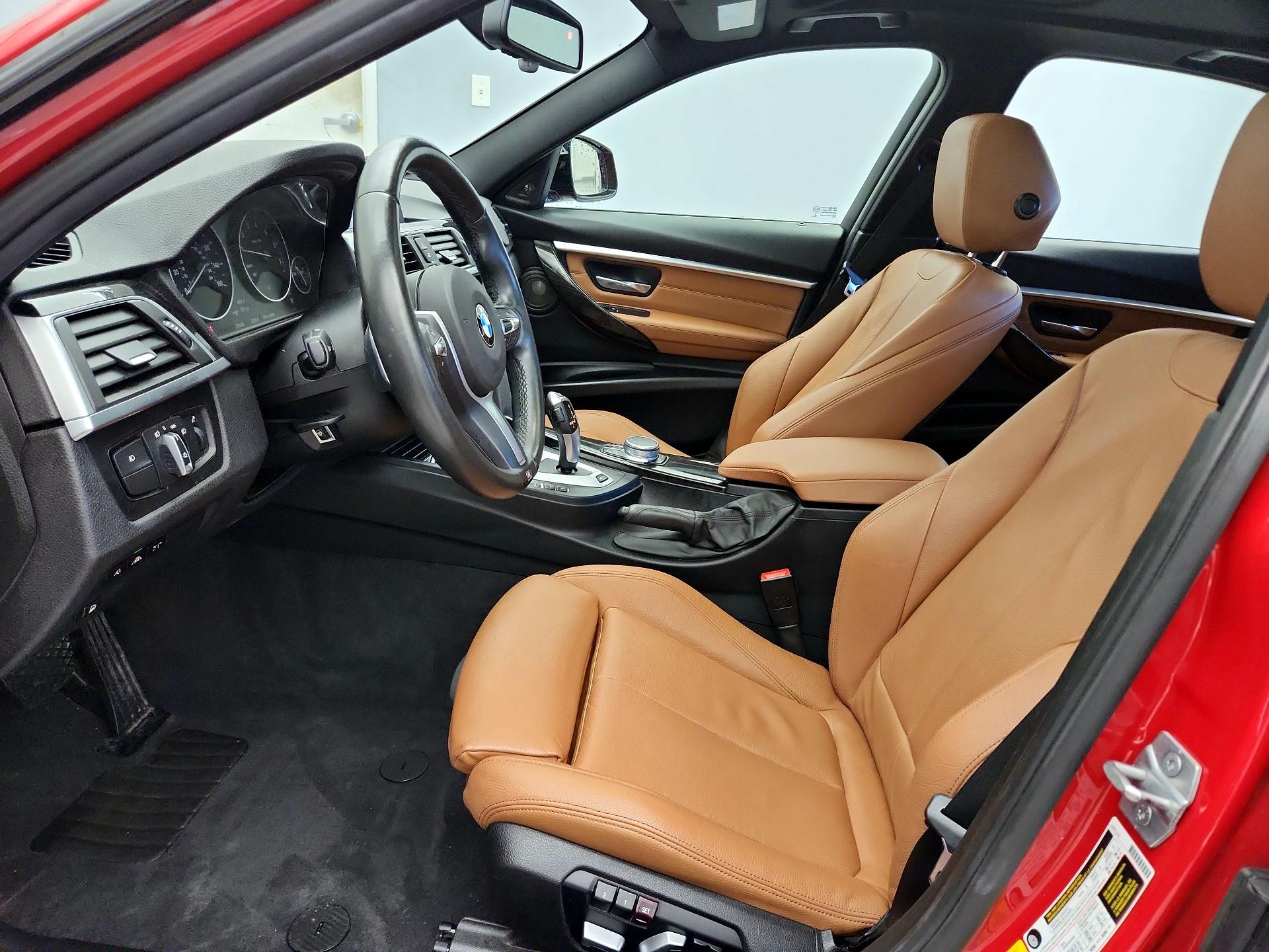 Thumbnail: 2017 BMW 3 Series - 11