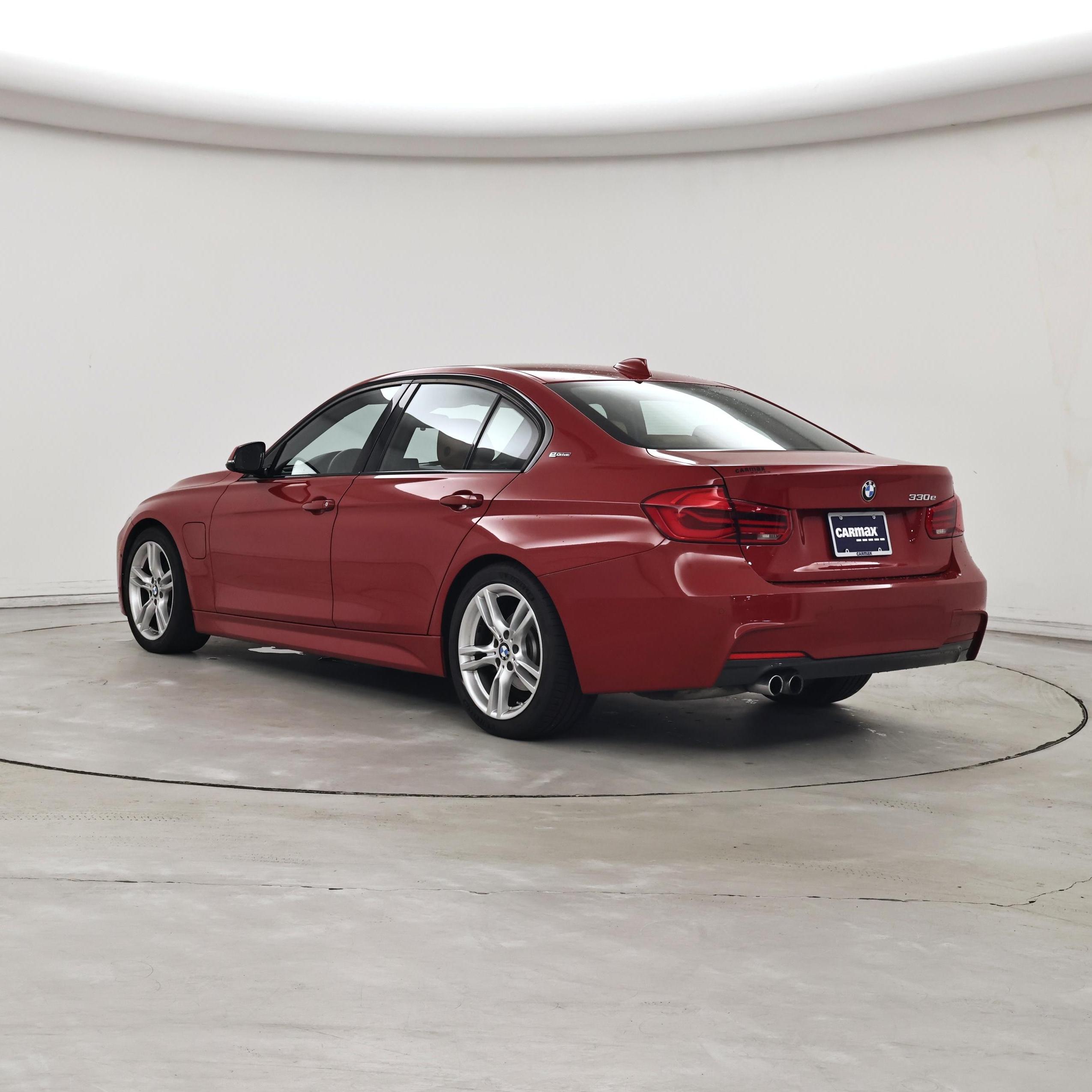 Thumbnail: 2017 BMW 3 Series - 2