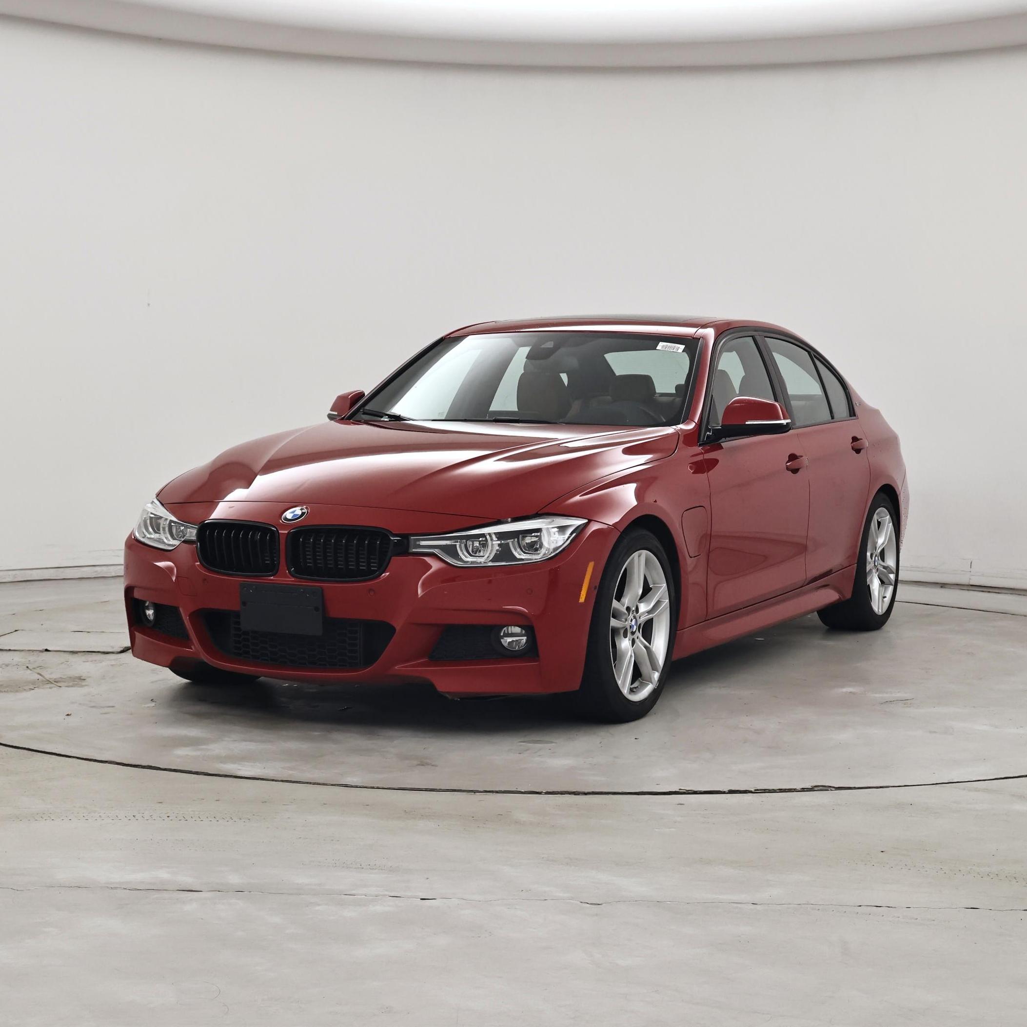Thumbnail: 2017 BMW 3 Series - 4