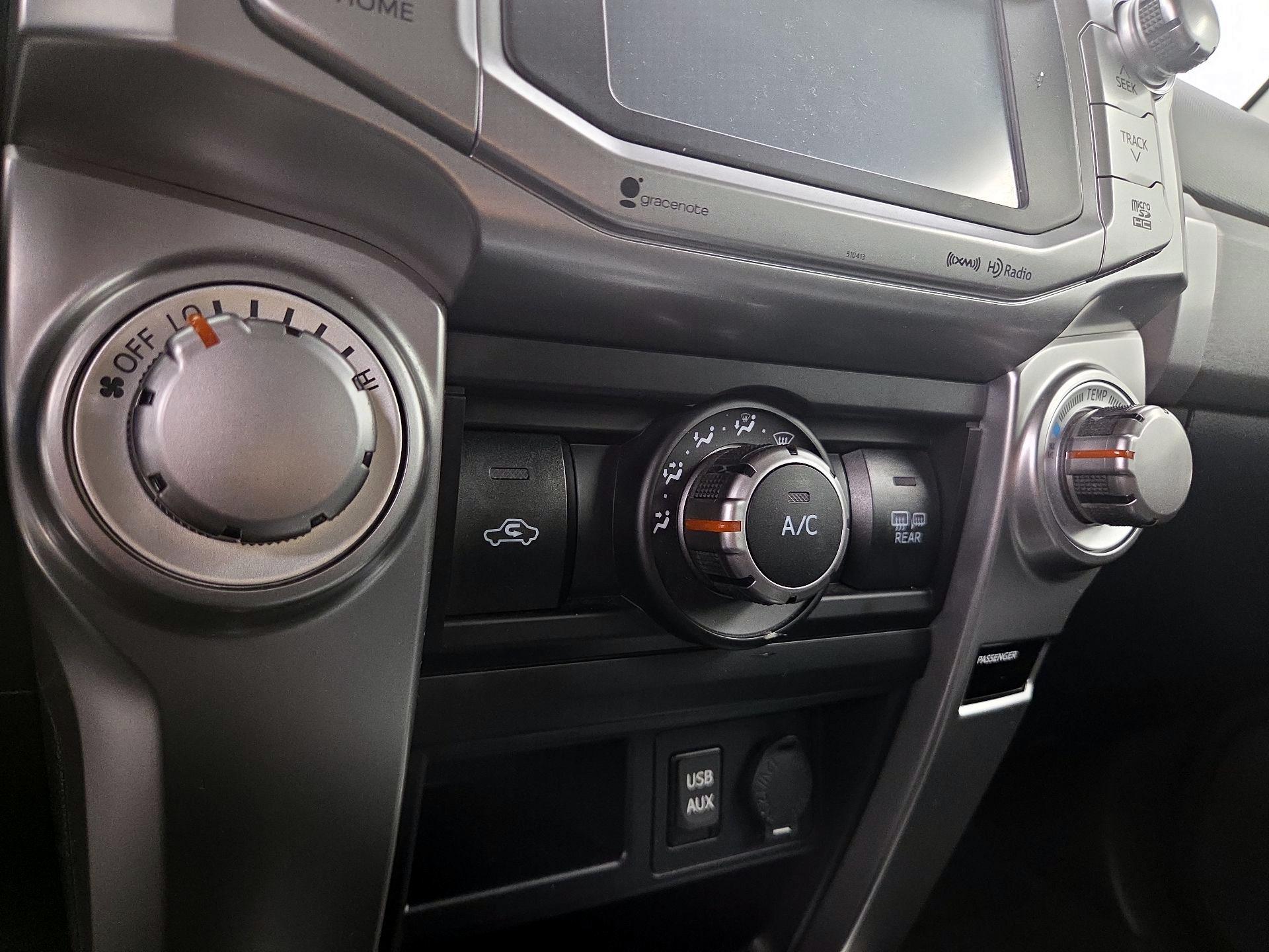 Thumbnail: 2019 Toyota 4Runner - 17