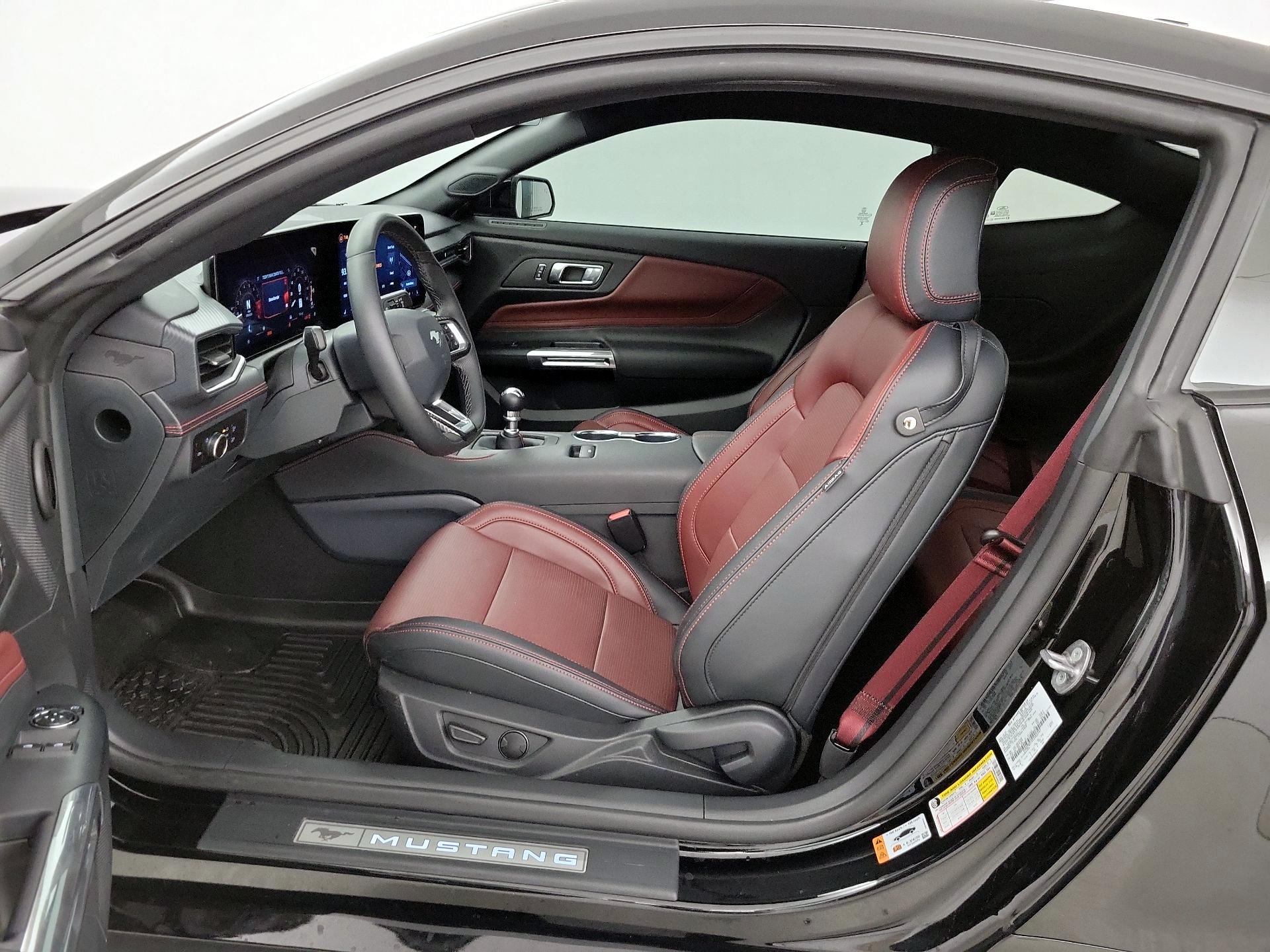 Thumbnail: 2025 Ford Mustang - 11