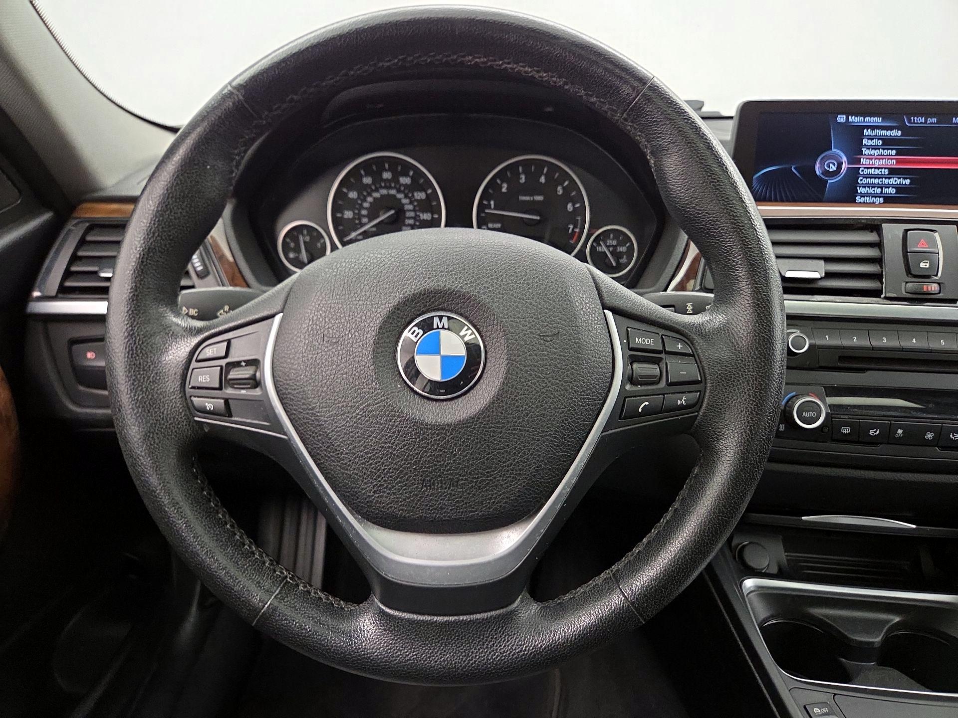 Thumbnail: 2015 BMW 3 Series - 10