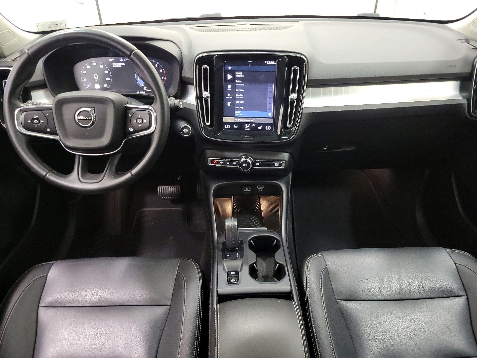 Thumbnail: 2019 Volvo XC40 - 9