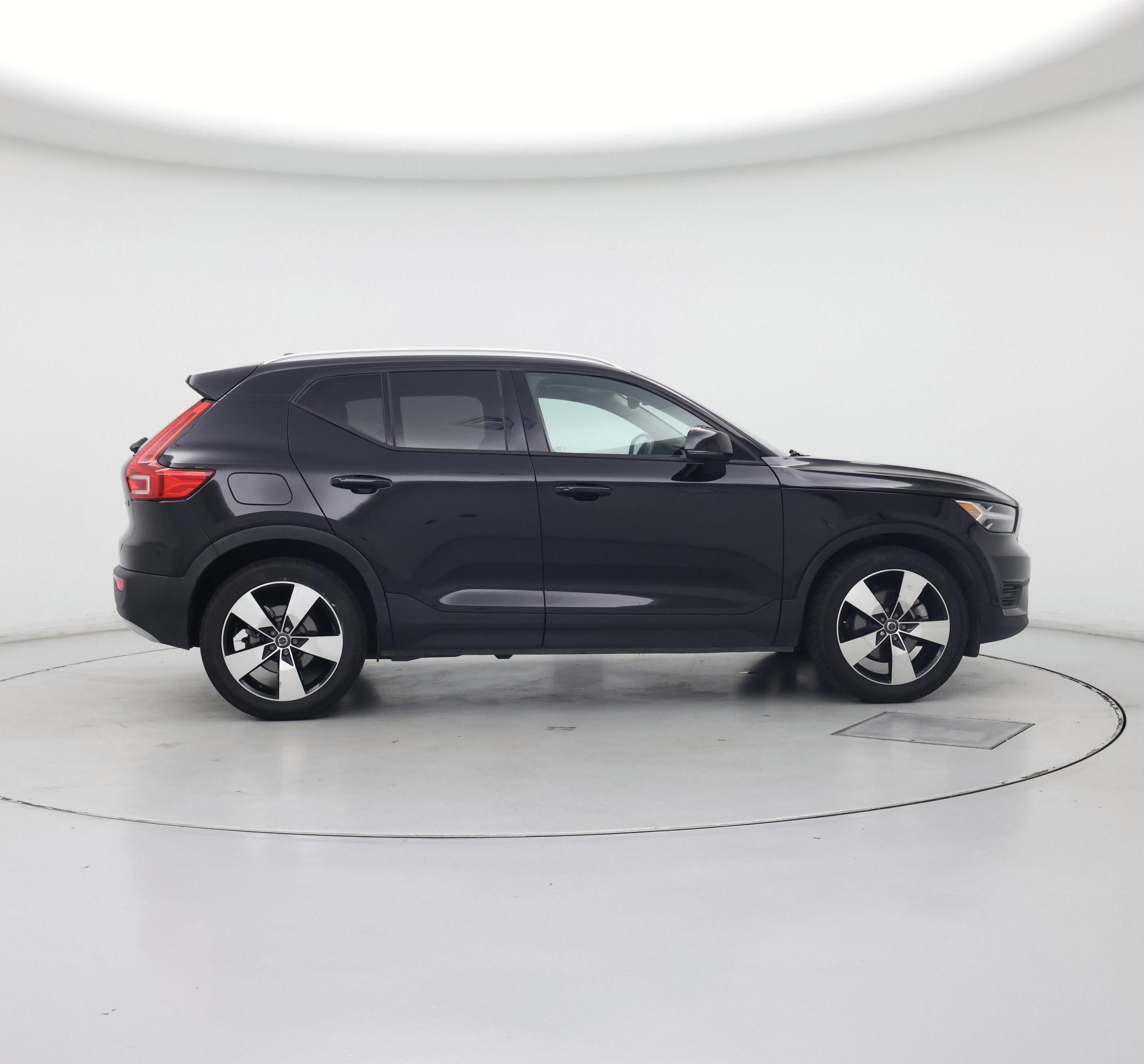 Thumbnail: 2019 Volvo XC40 - 7