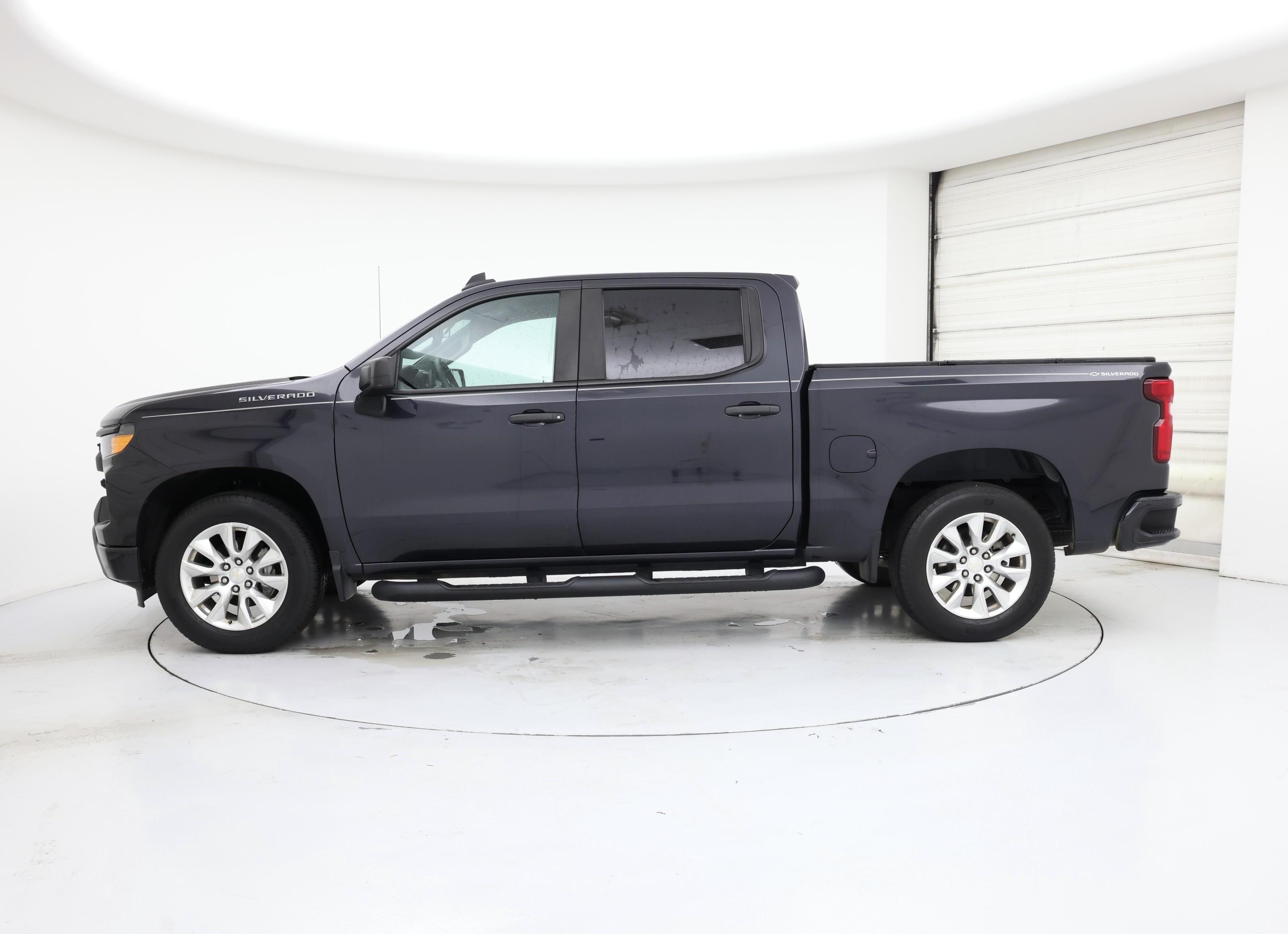 Thumbnail: 2023 Chevrolet Silverado 1500 - 3