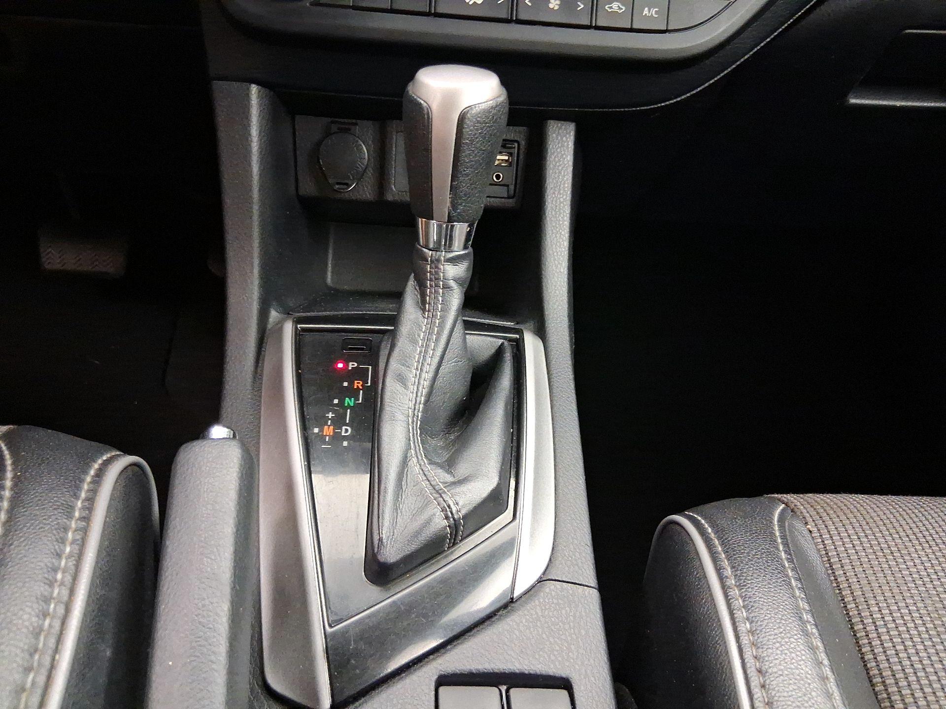 Thumbnail: 2016 Toyota Corolla - 17