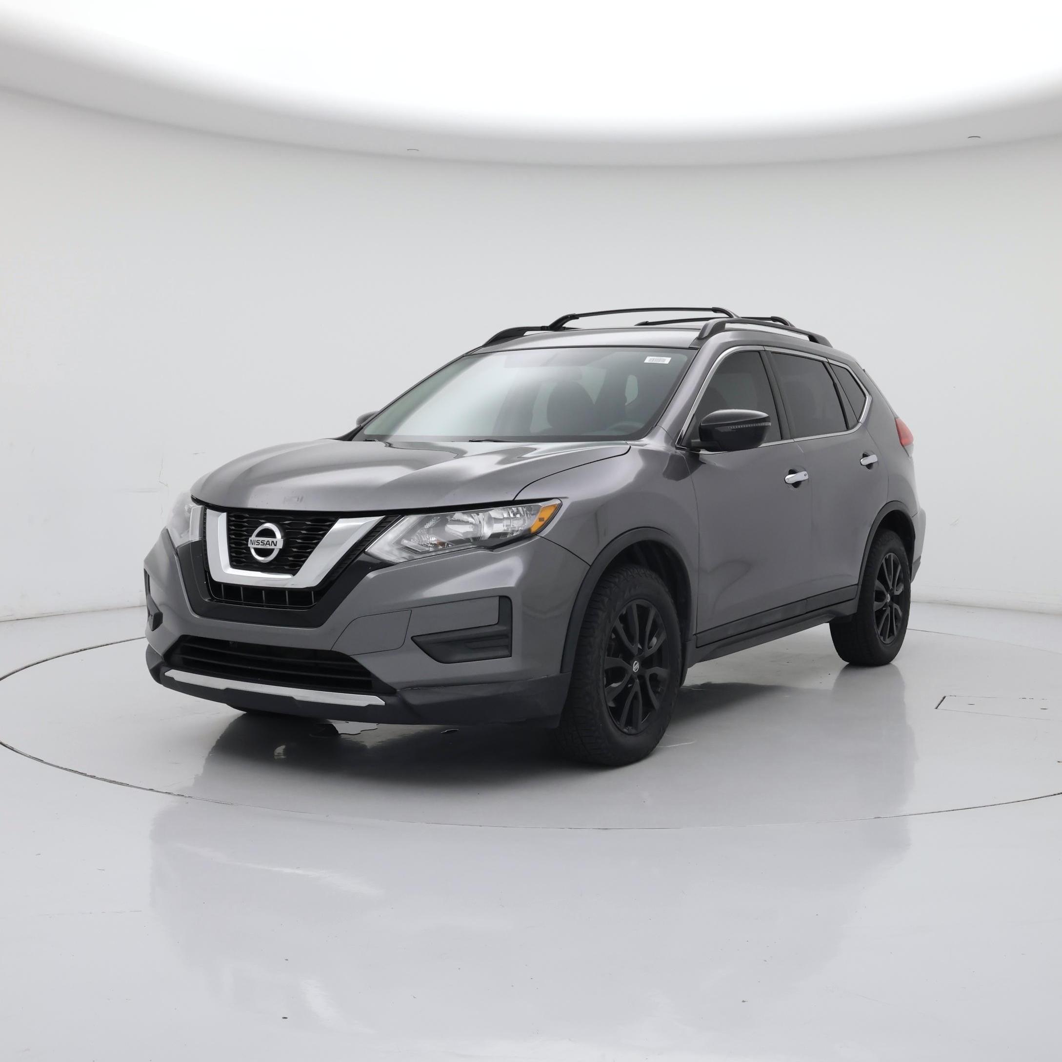 Thumbnail: 2017 Nissan Rogue - 4