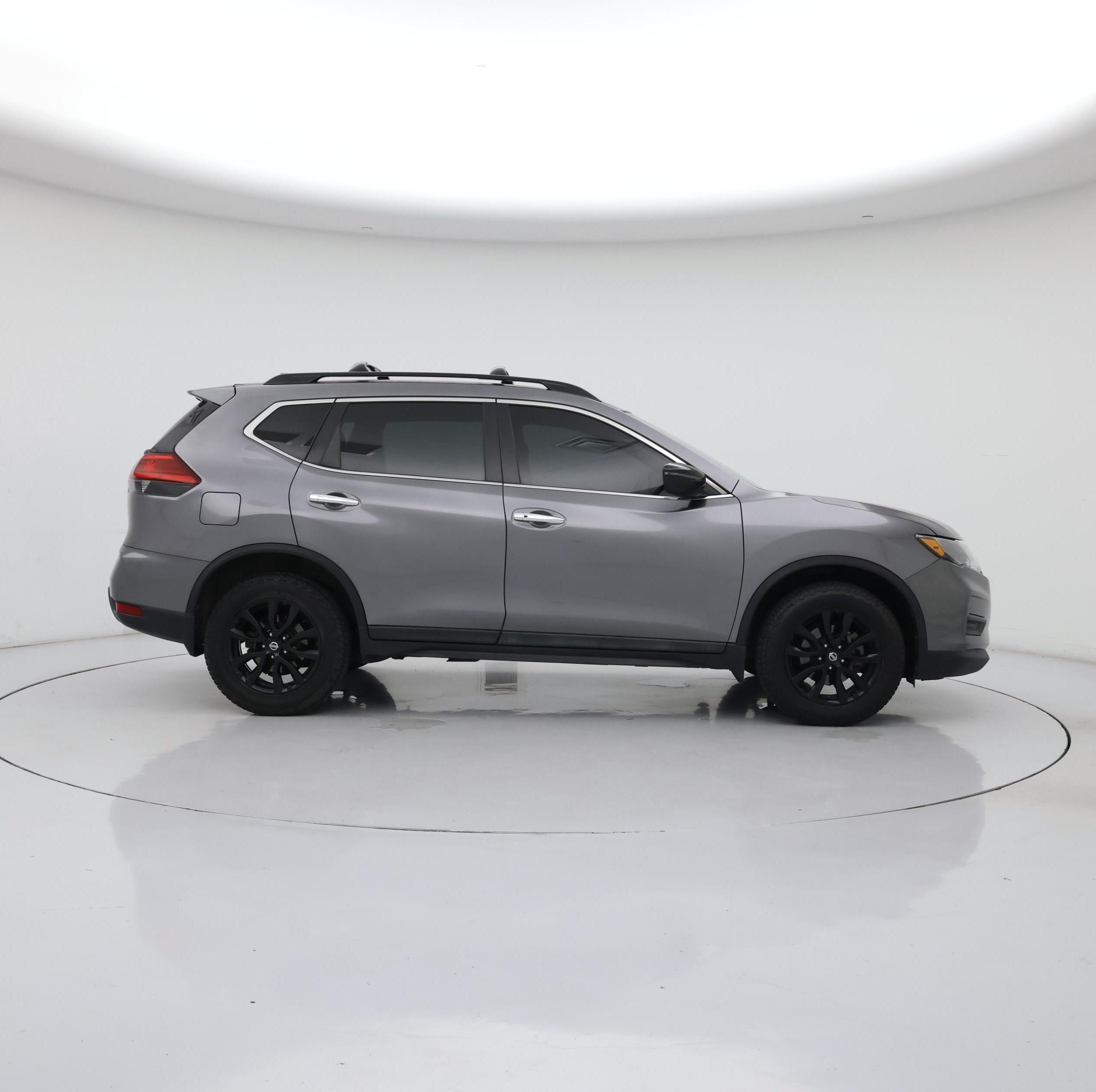 Thumbnail: 2017 Nissan Rogue - 7